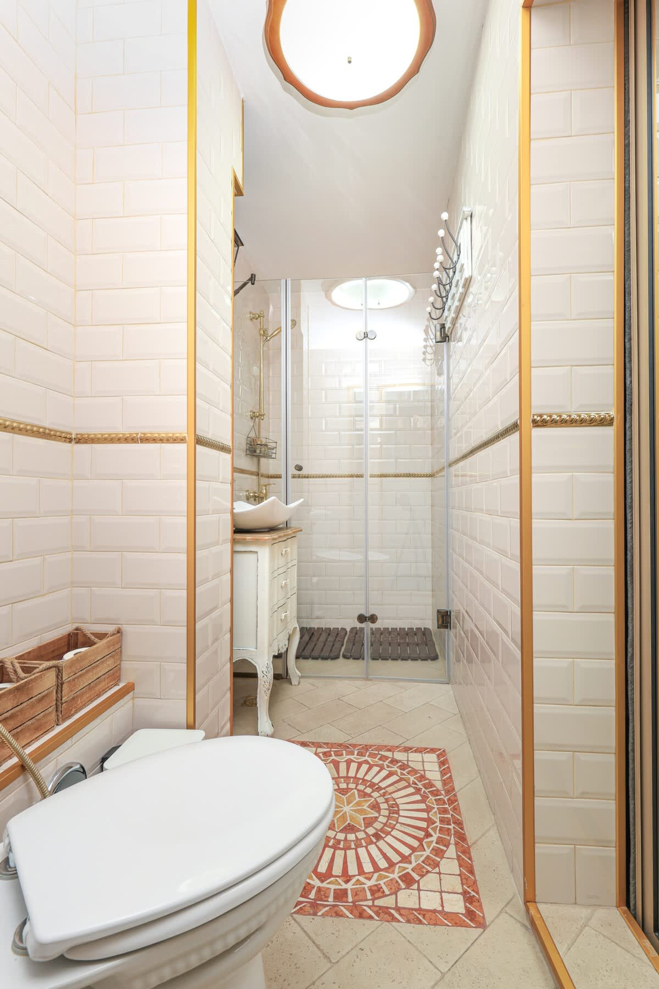 Scoutaround White Logo