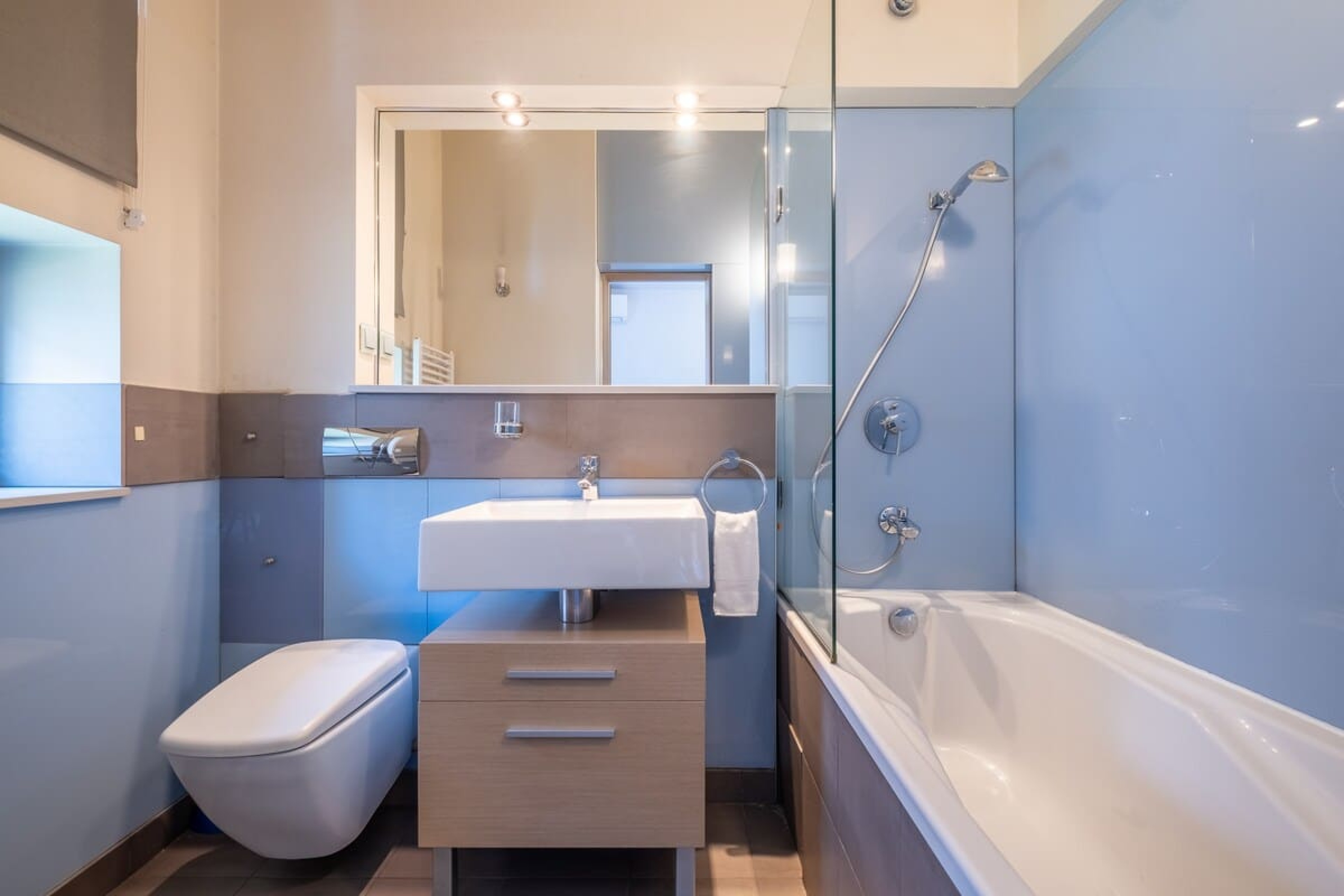 Scoutaround White Logo