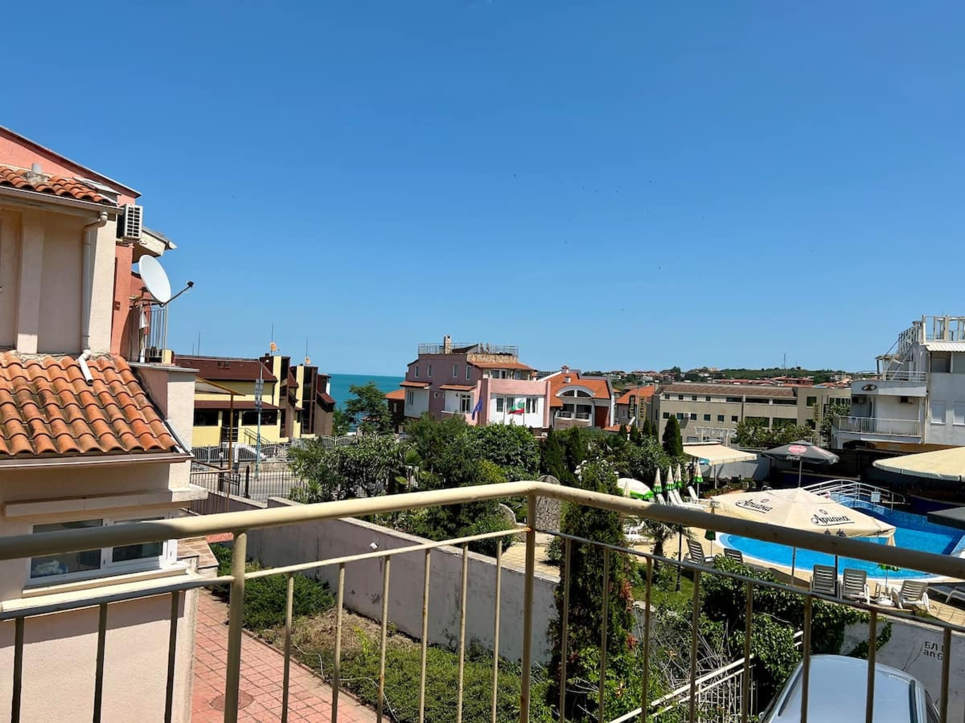 Private 1BD Apartment with Balcony in Sozopol - Photo 16