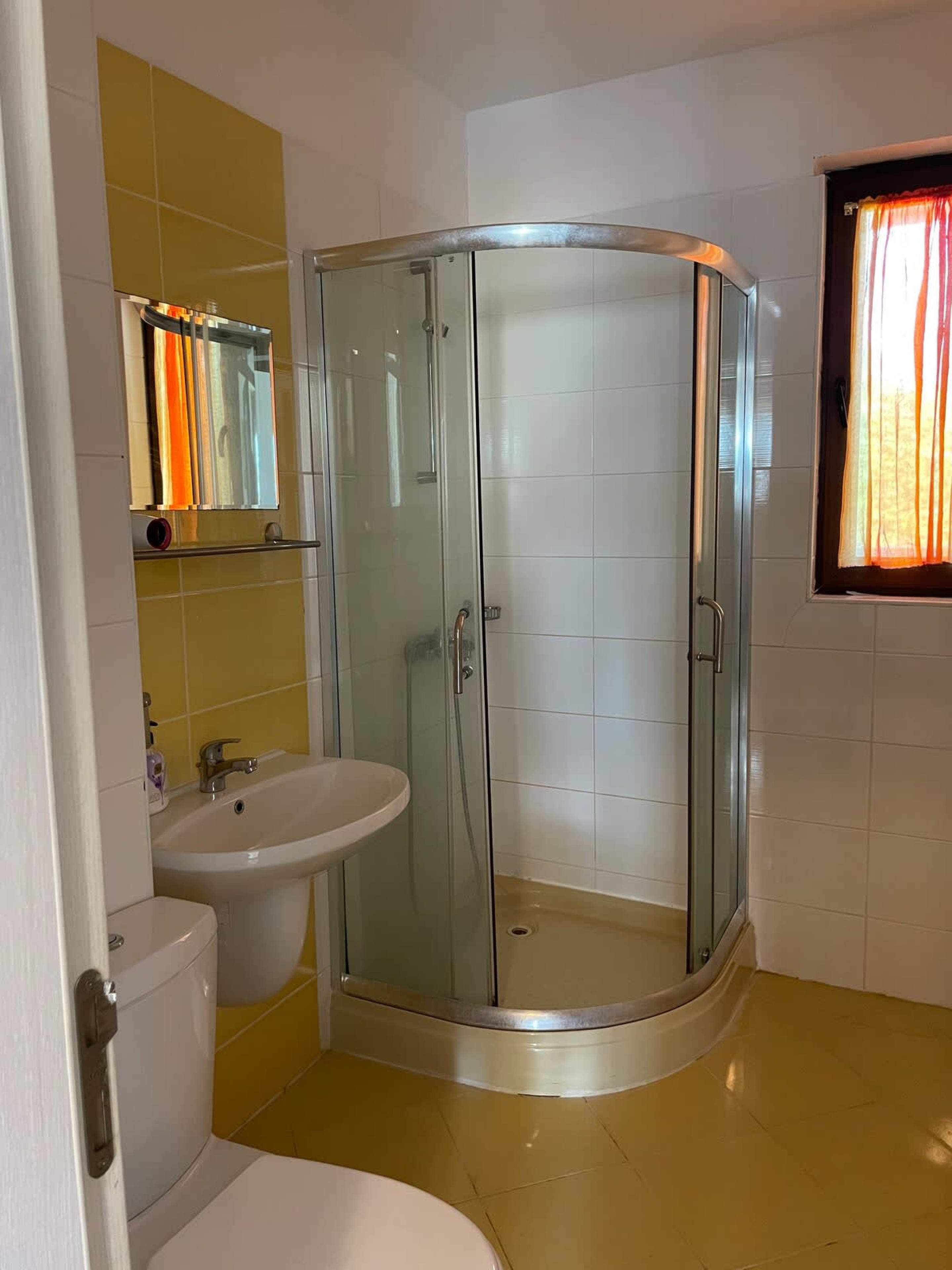 Scoutaround White Logo