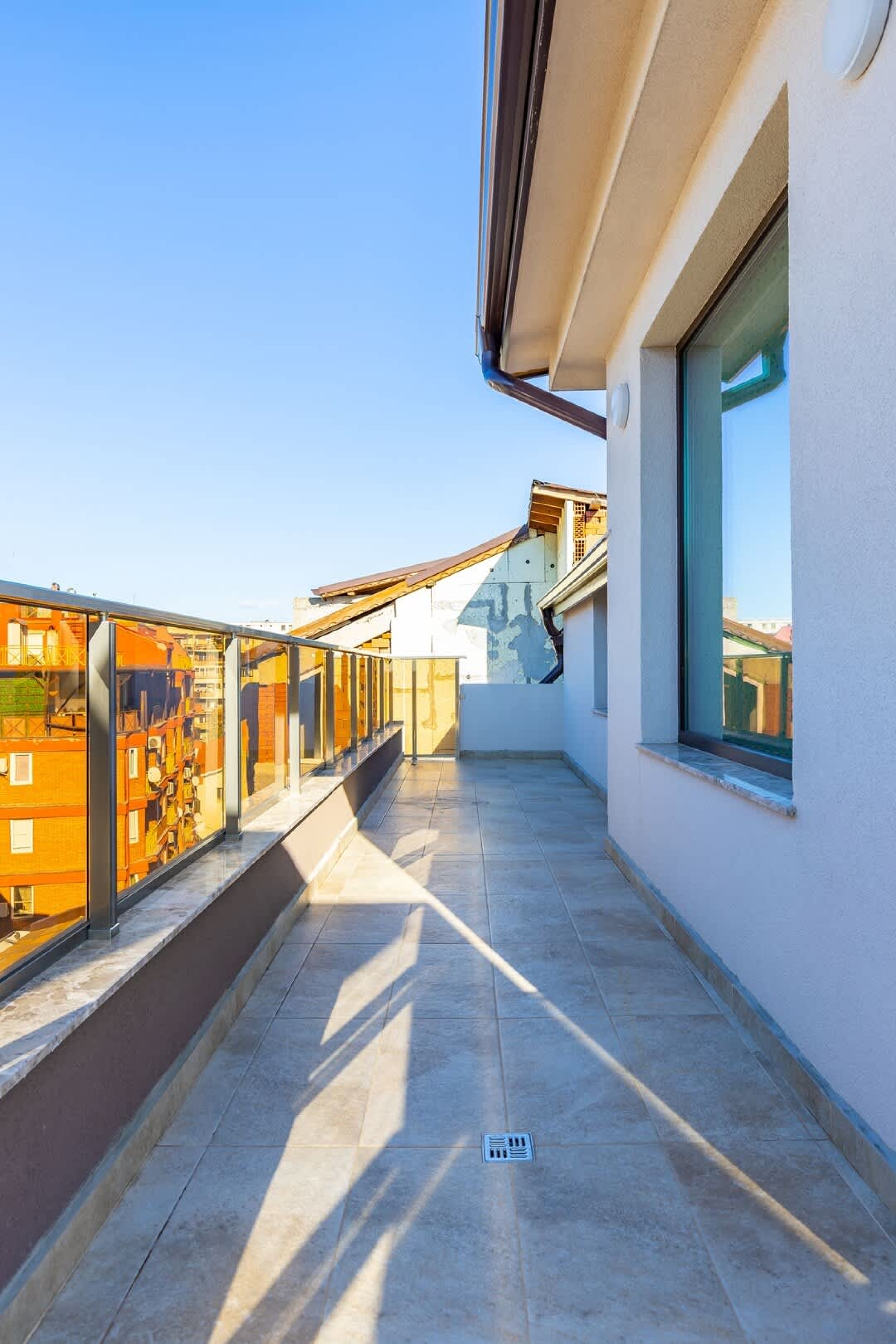 Scoutaround White Logo