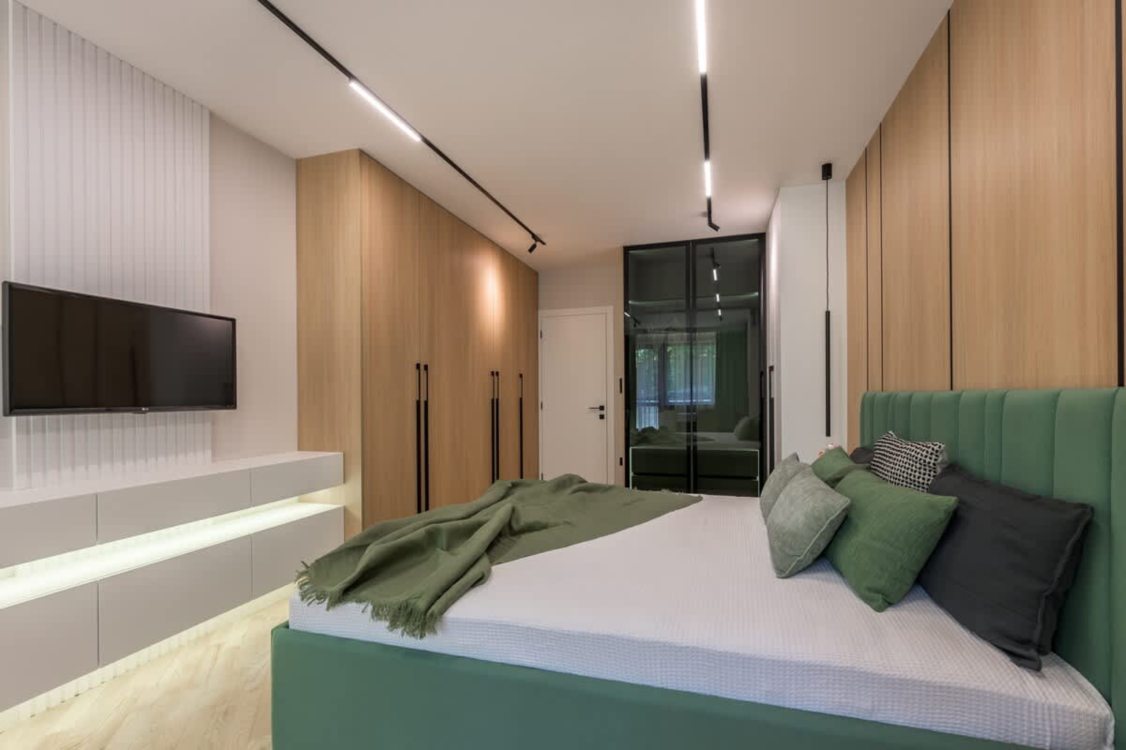 Scoutaround White Logo