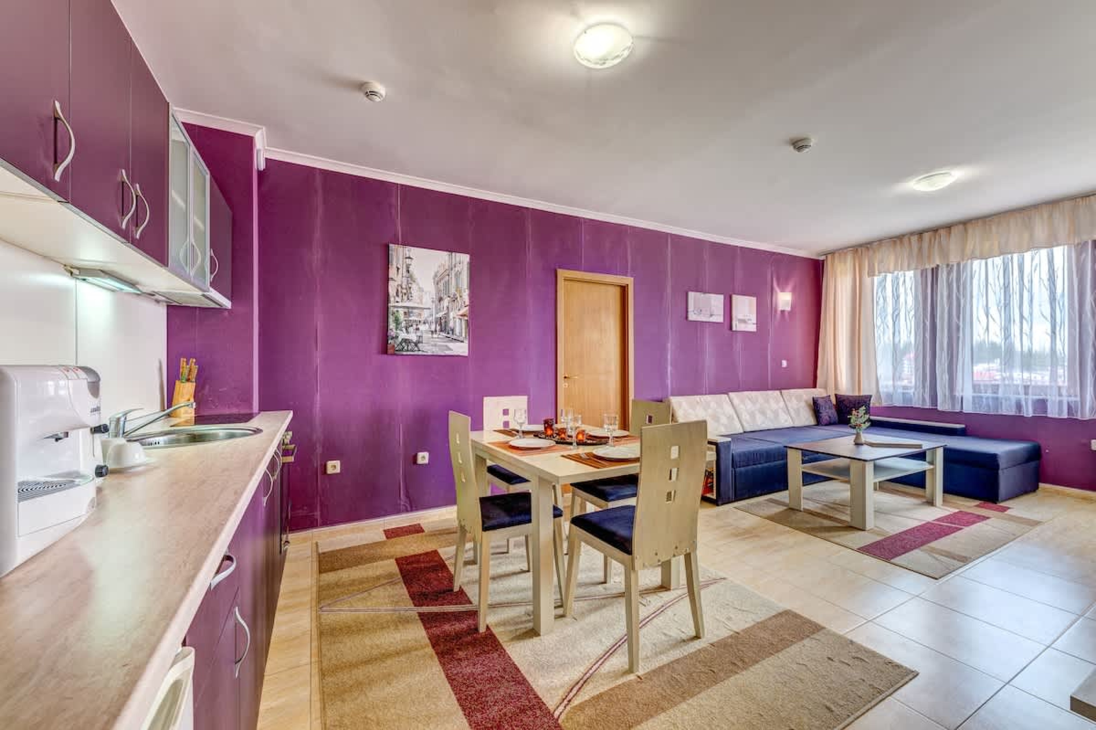 Colorful 2BD Apartment with Indoor Fireplace - Photo 6