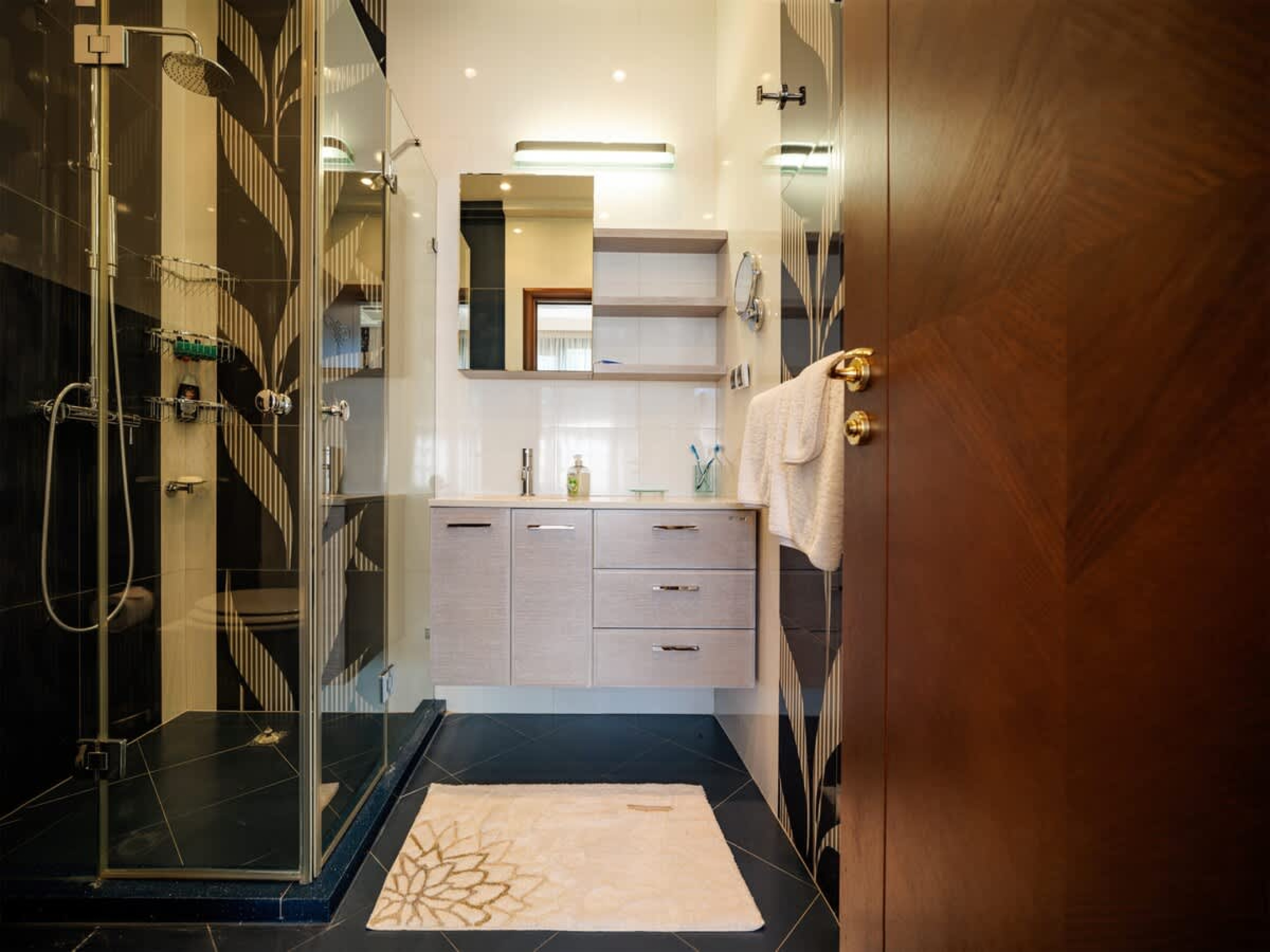 Scoutaround White Logo