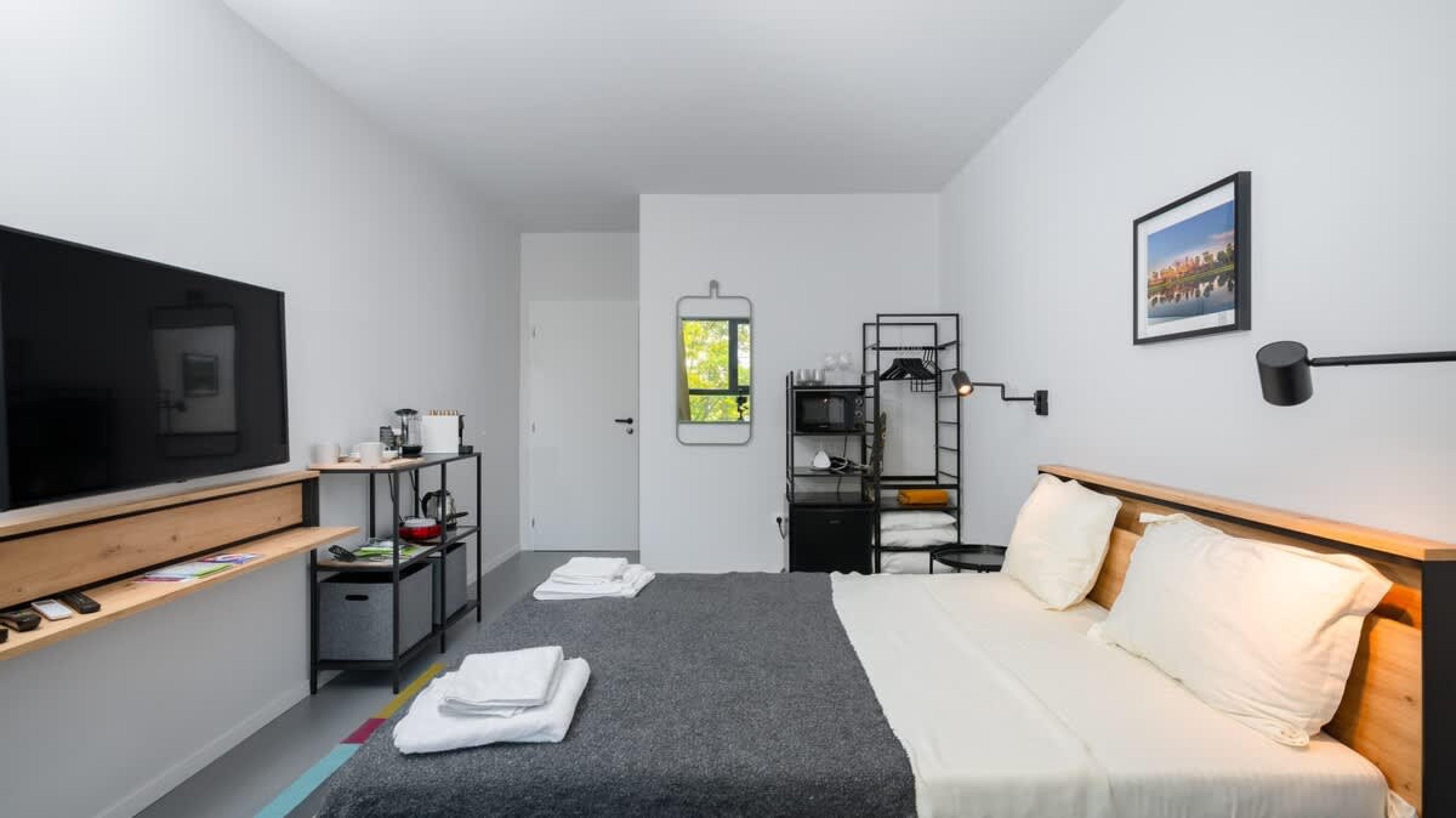 Scoutaround White Logo