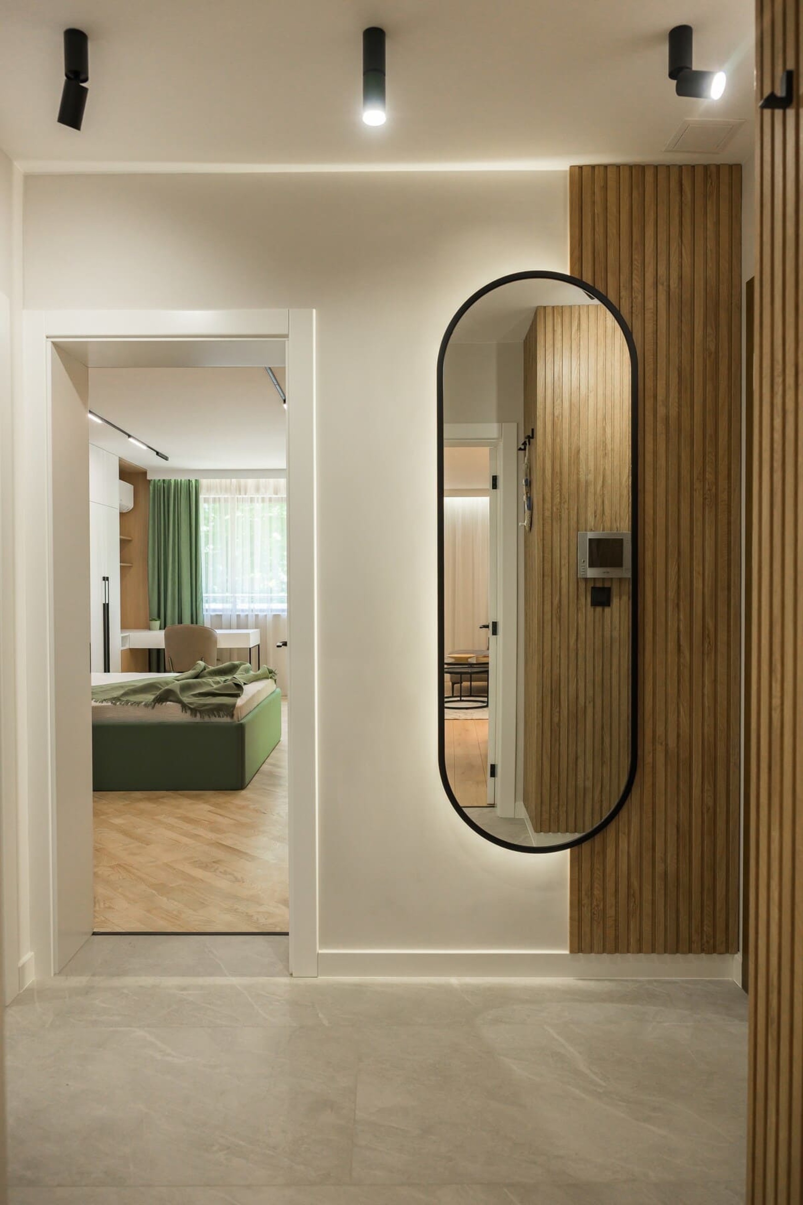 Scoutaround White Logo