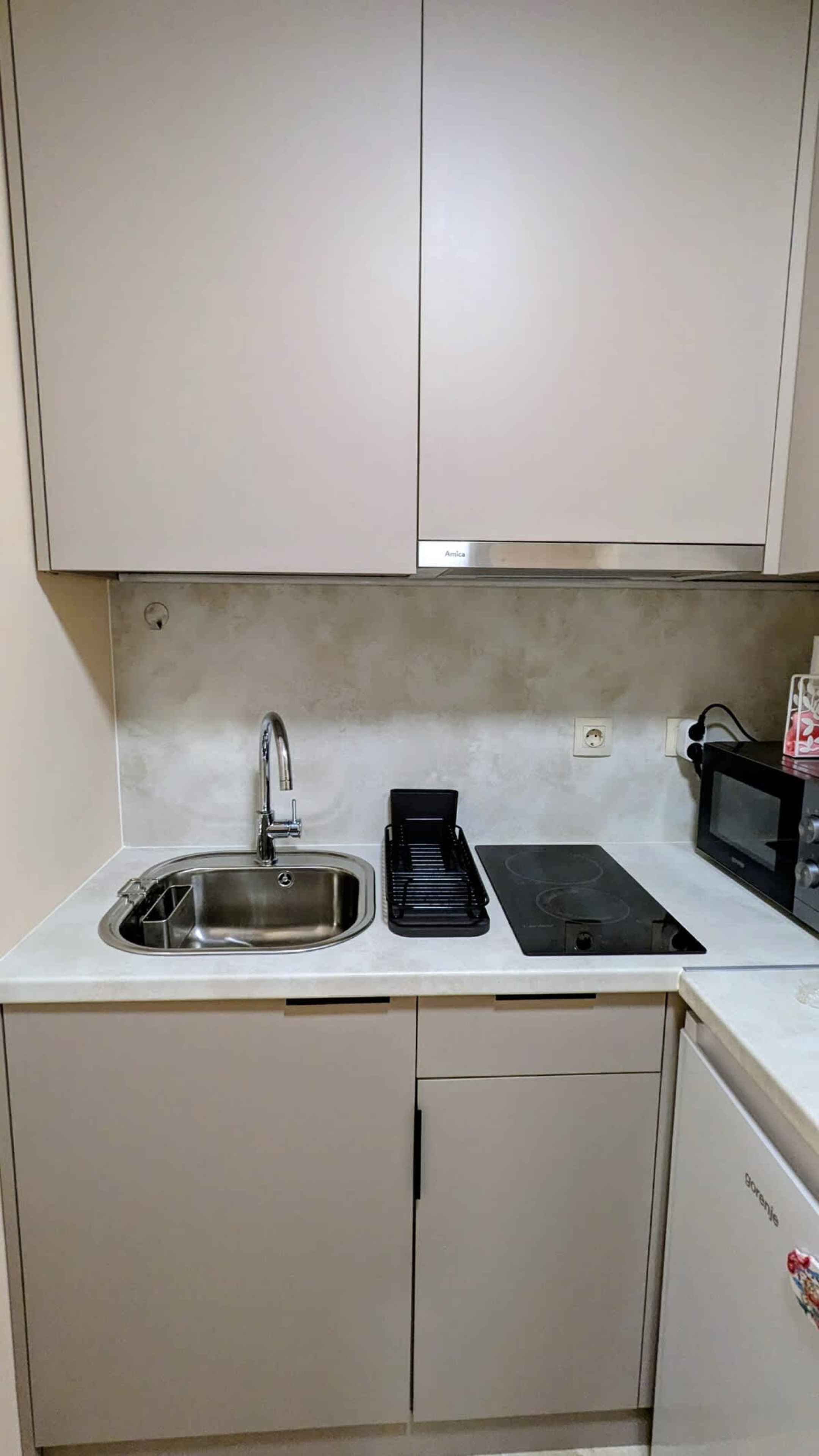 Scoutaround White Logo