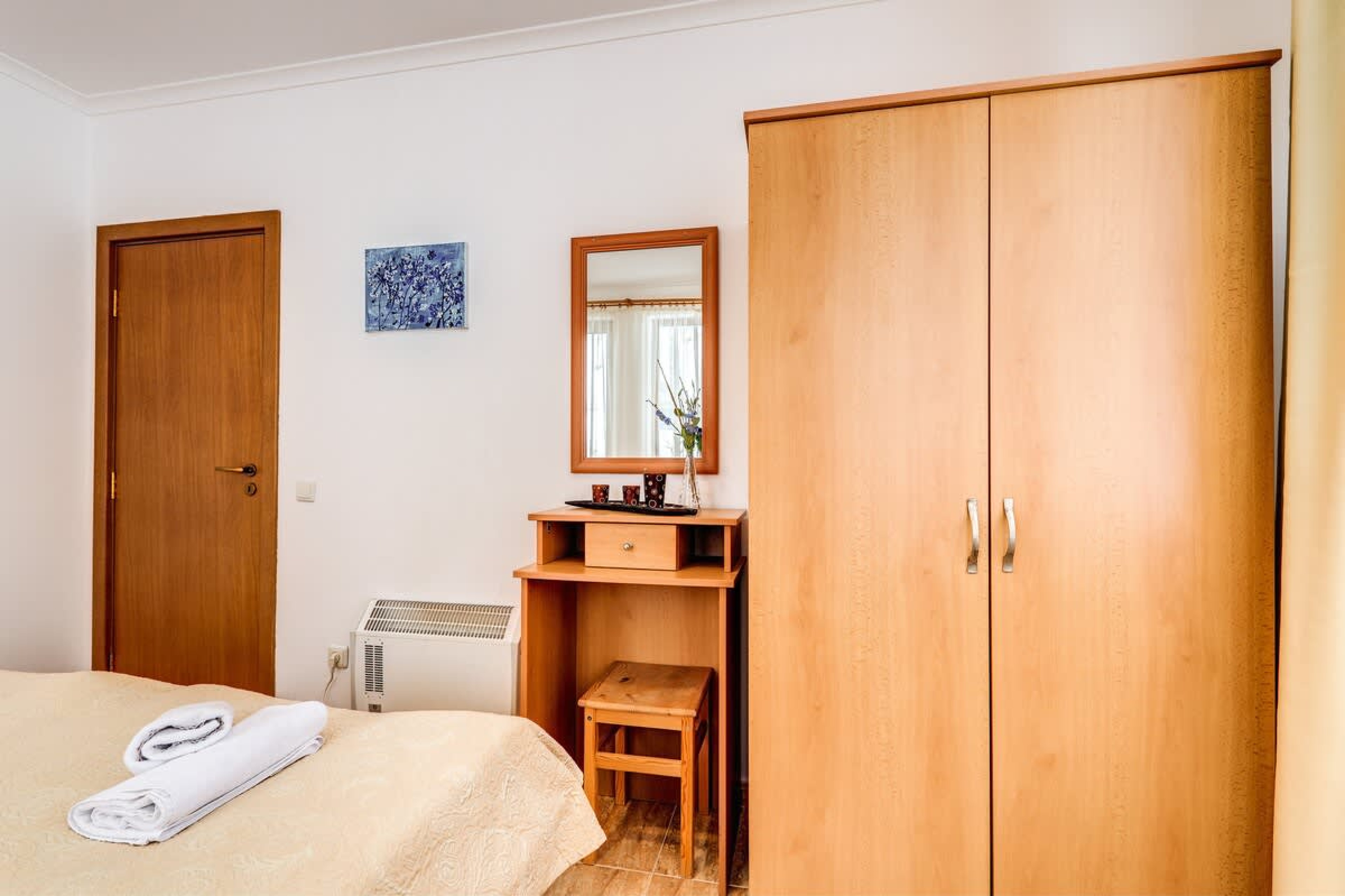 Scoutaround White Logo