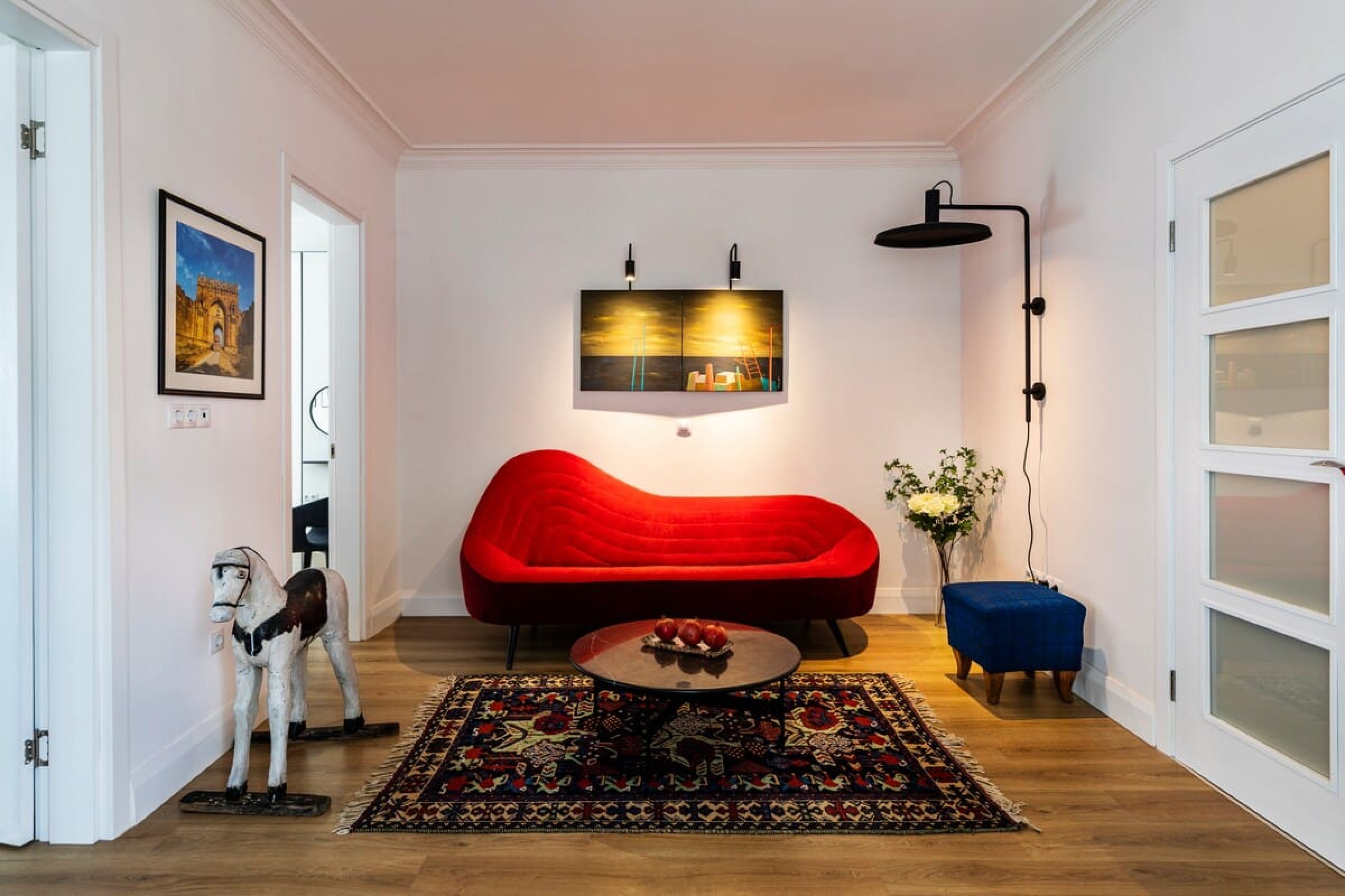 Scoutaround White Logo