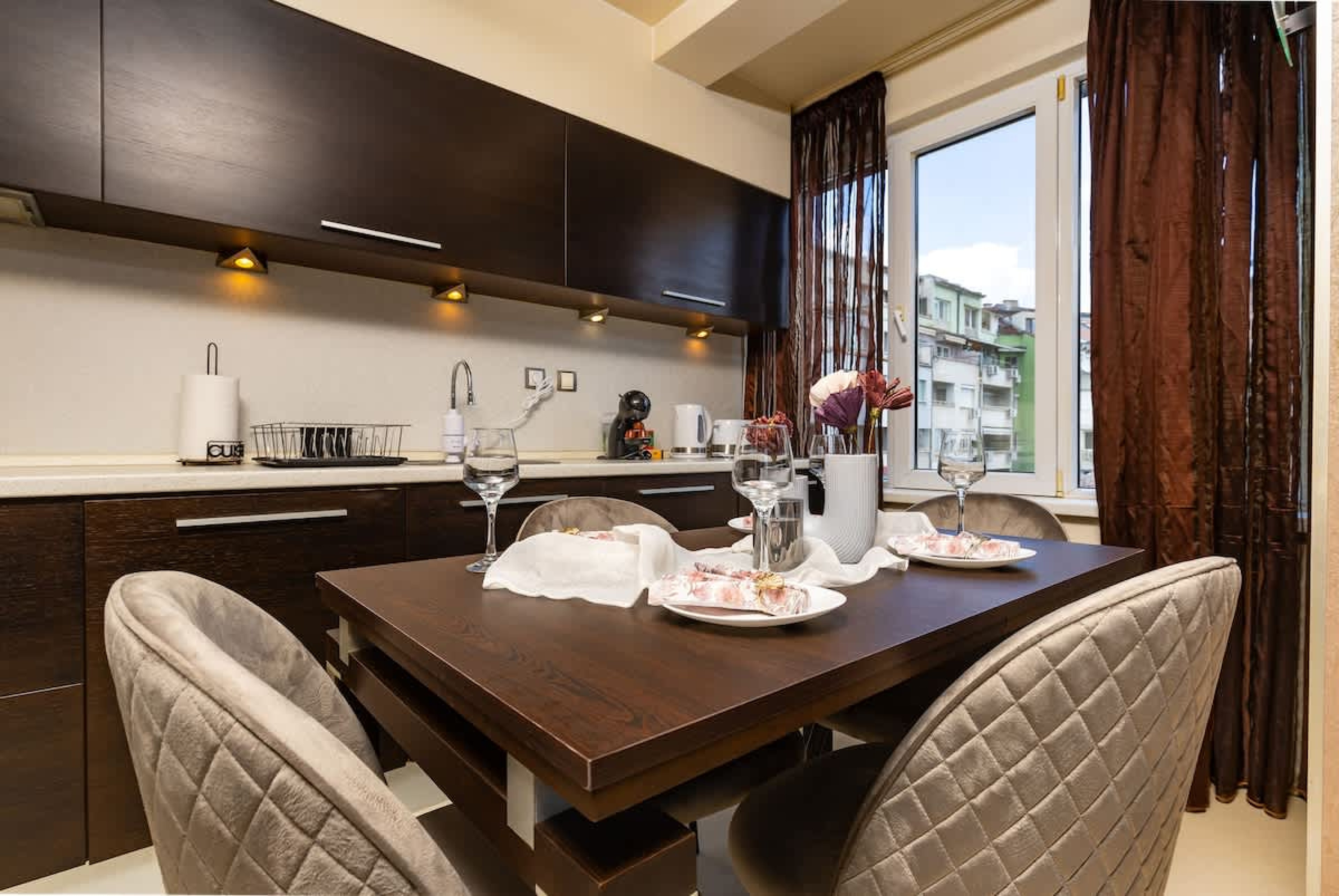 Scoutaround White Logo