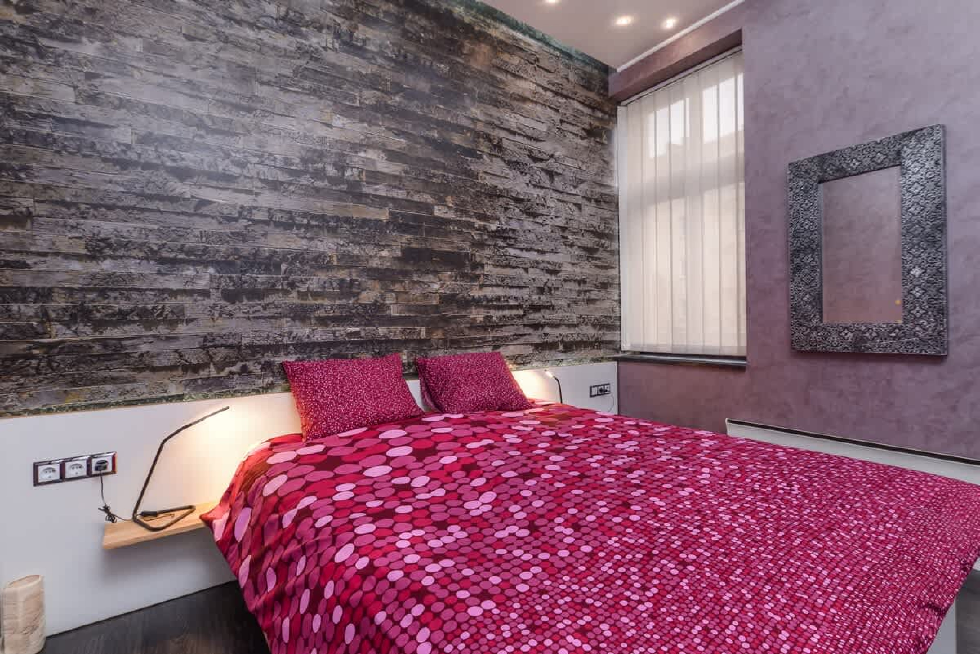 Scoutaround White Logo