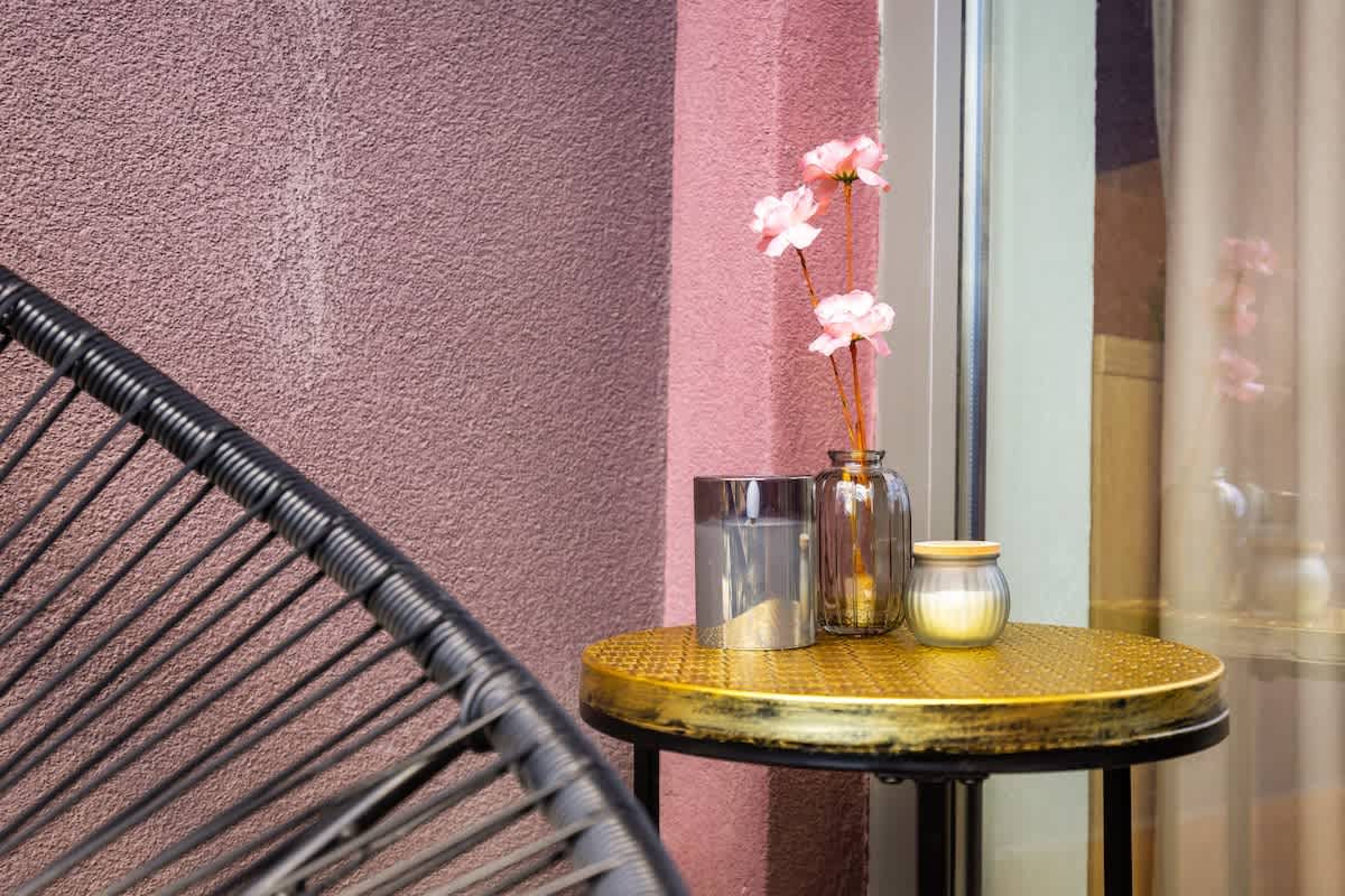 Scoutaround White Logo