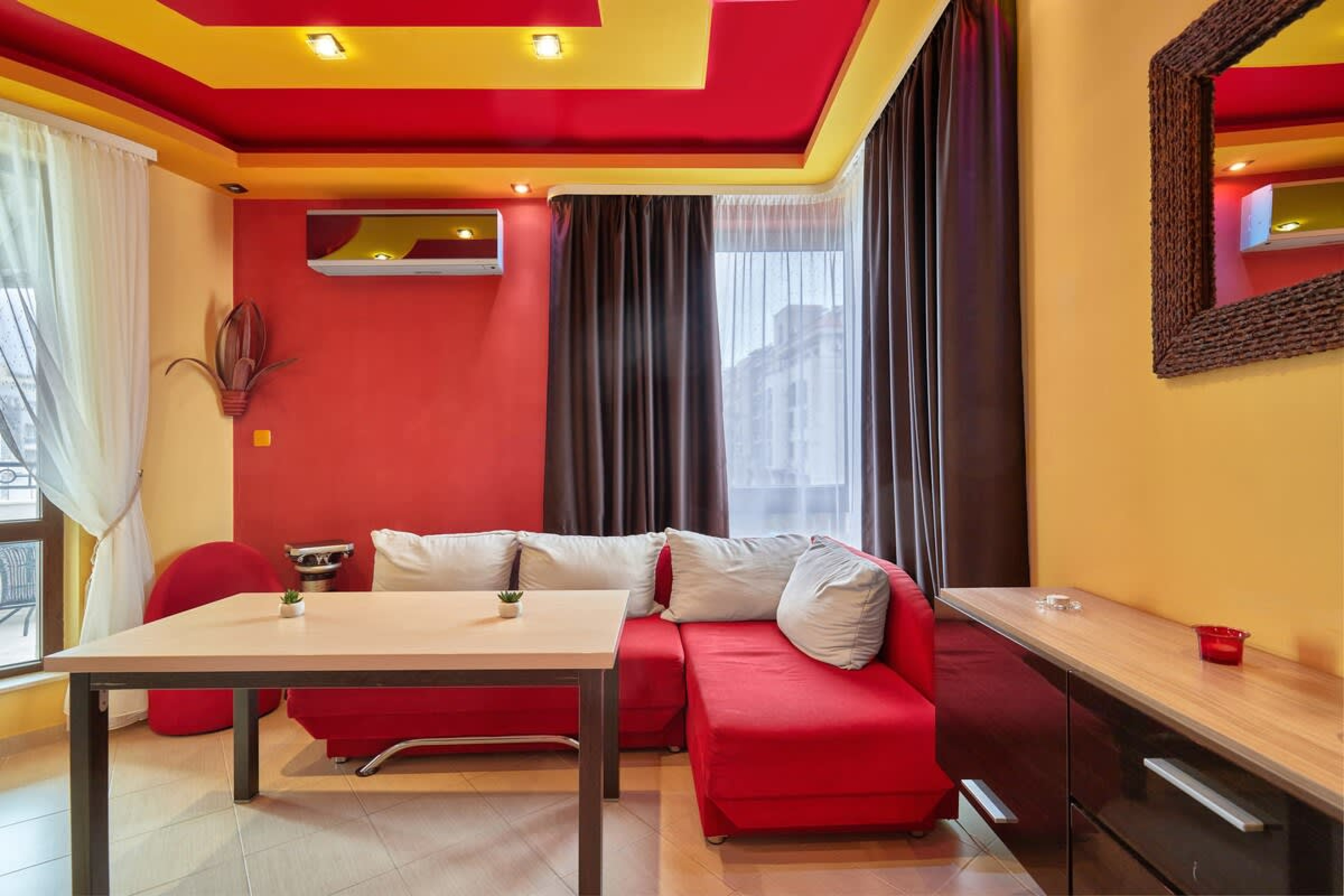 Scoutaround White Logo