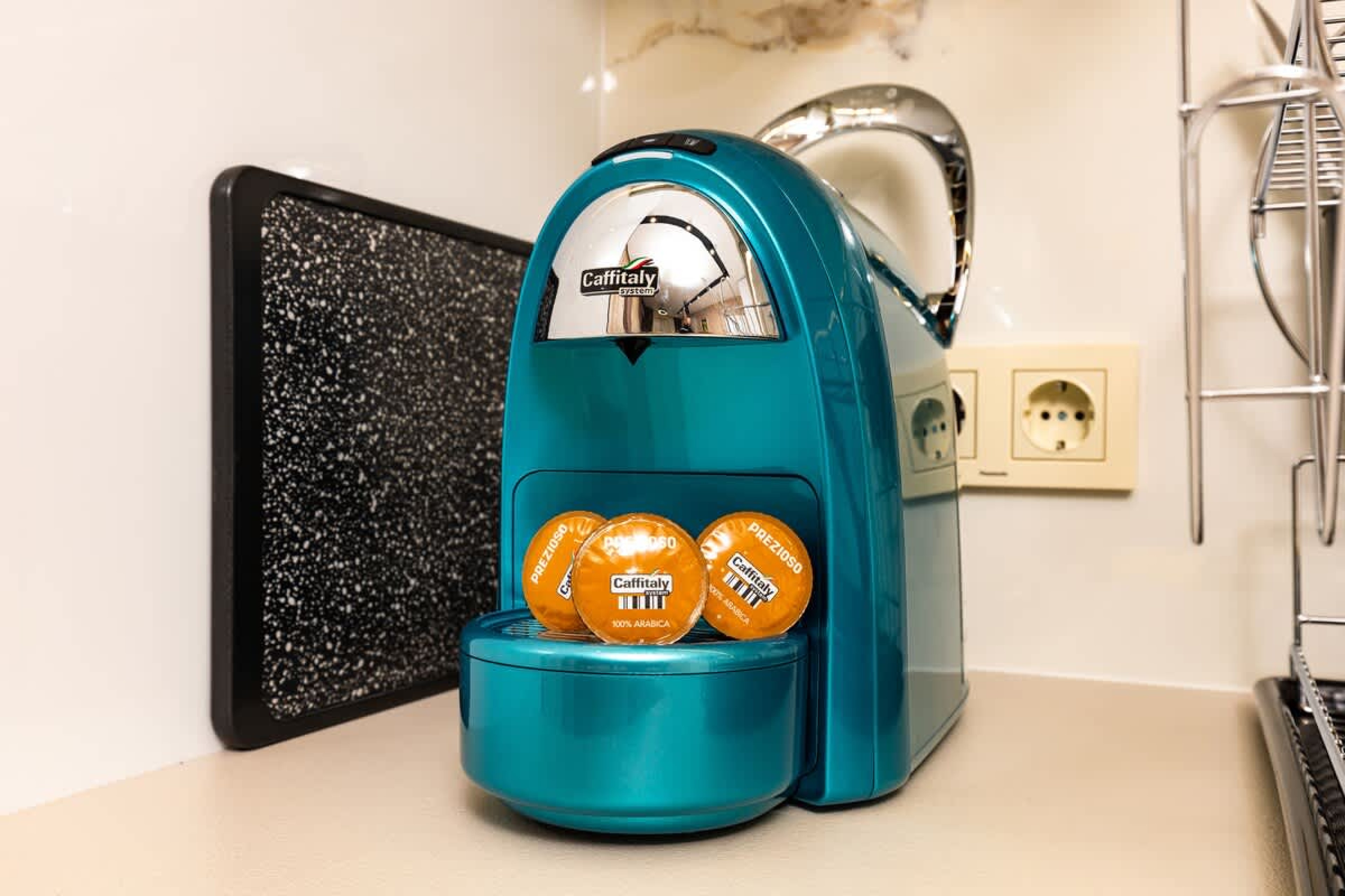 Scoutaround White Logo