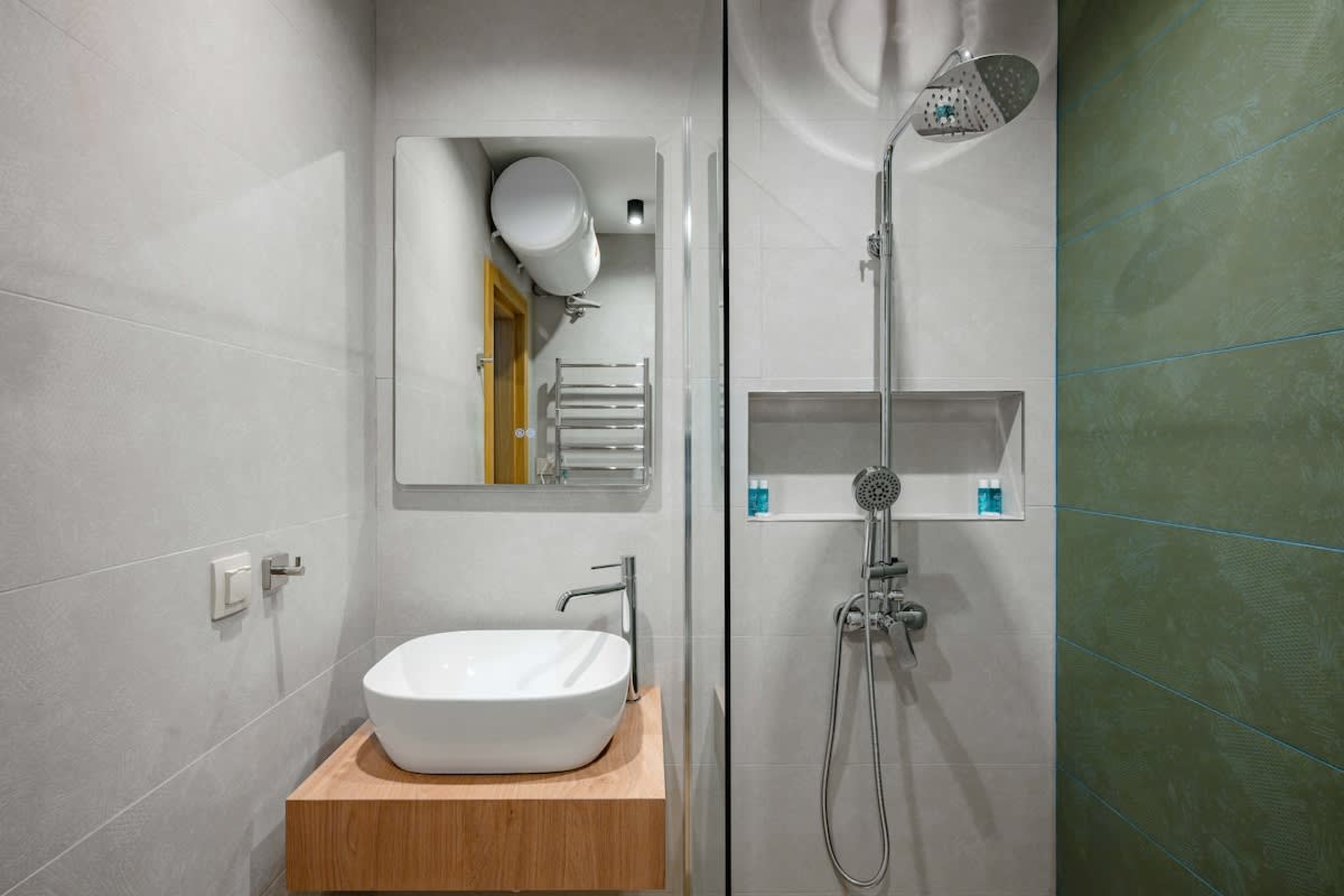 Scoutaround White Logo