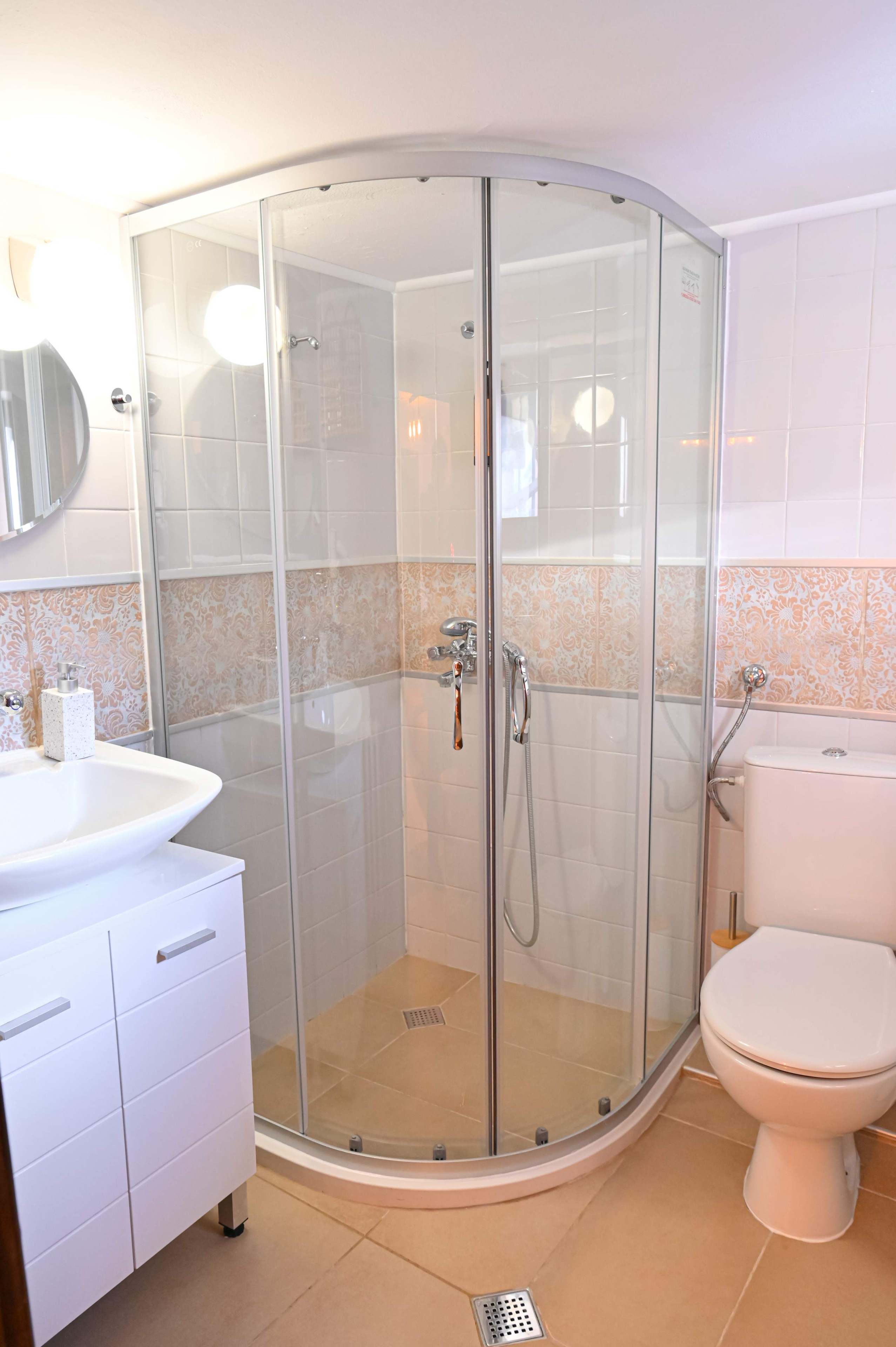 Scoutaround White Logo