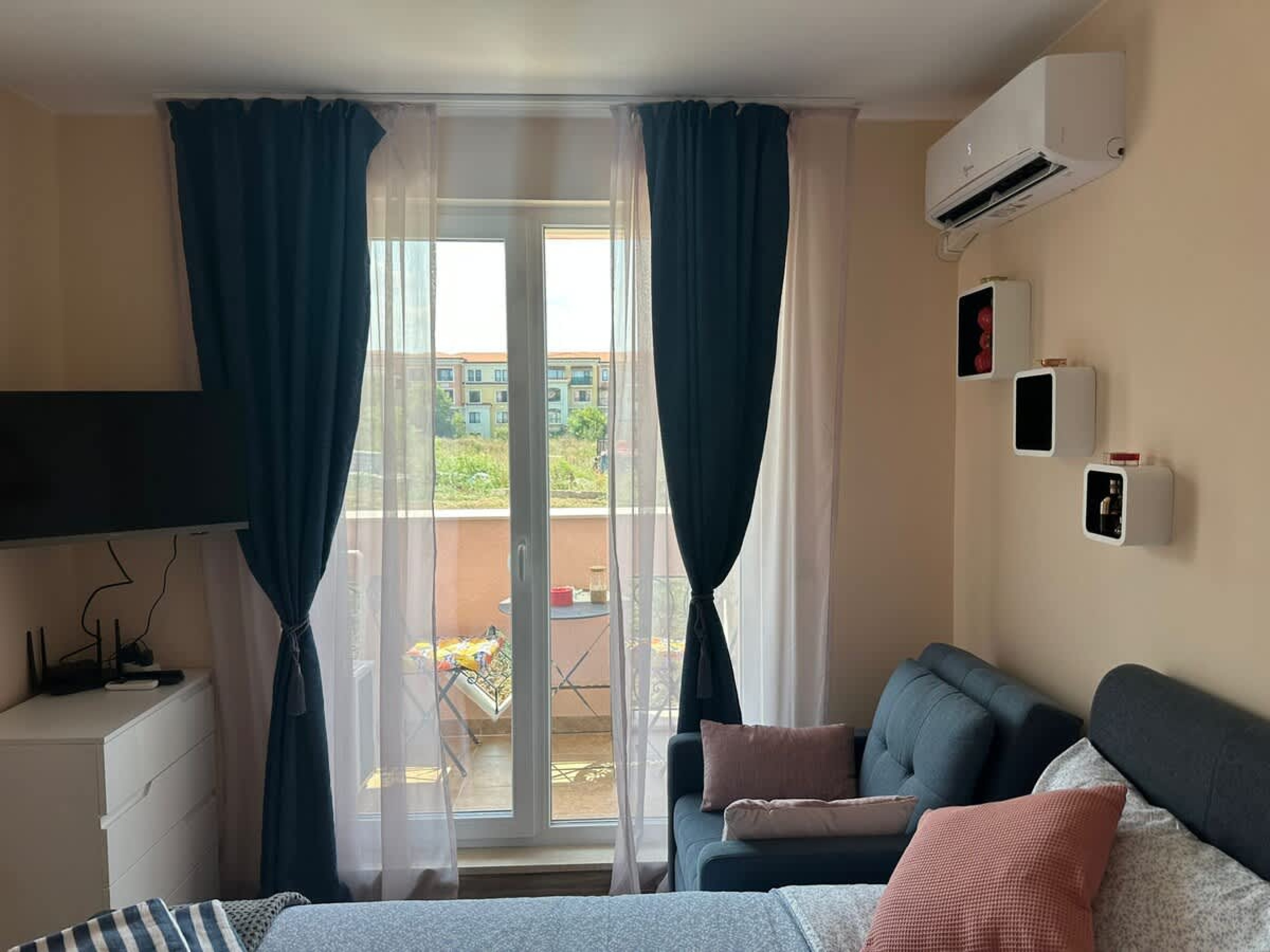 Scoutaround White Logo