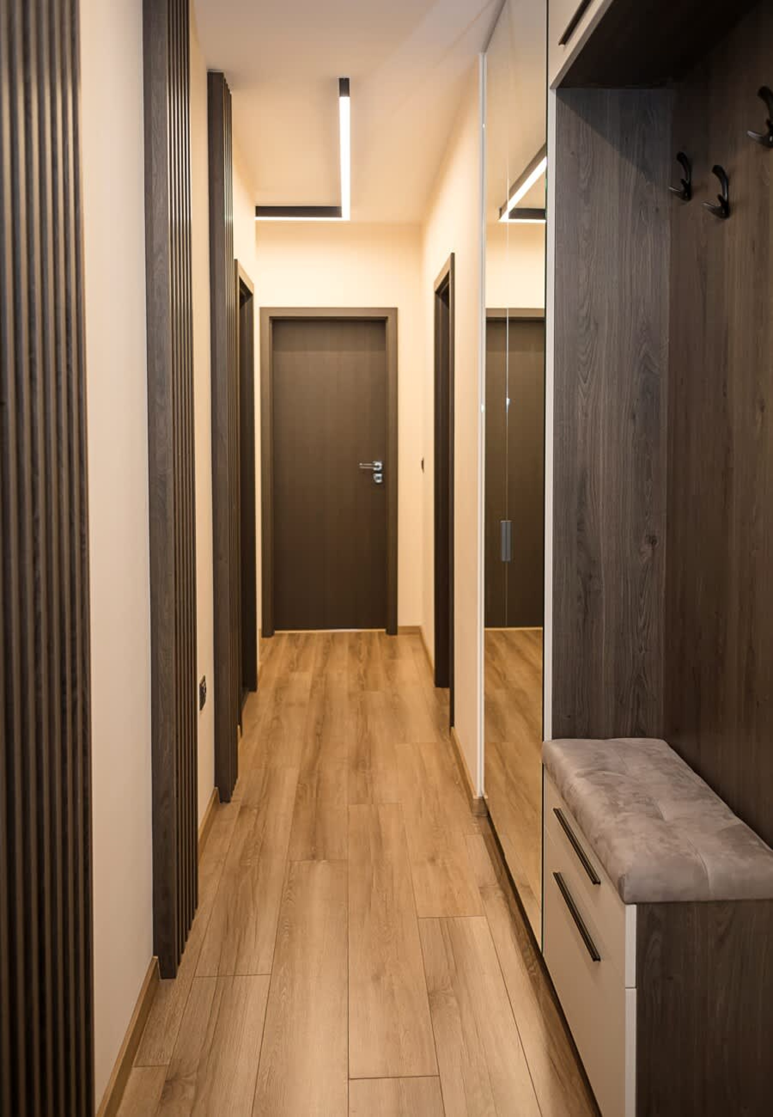 Scoutaround White Logo