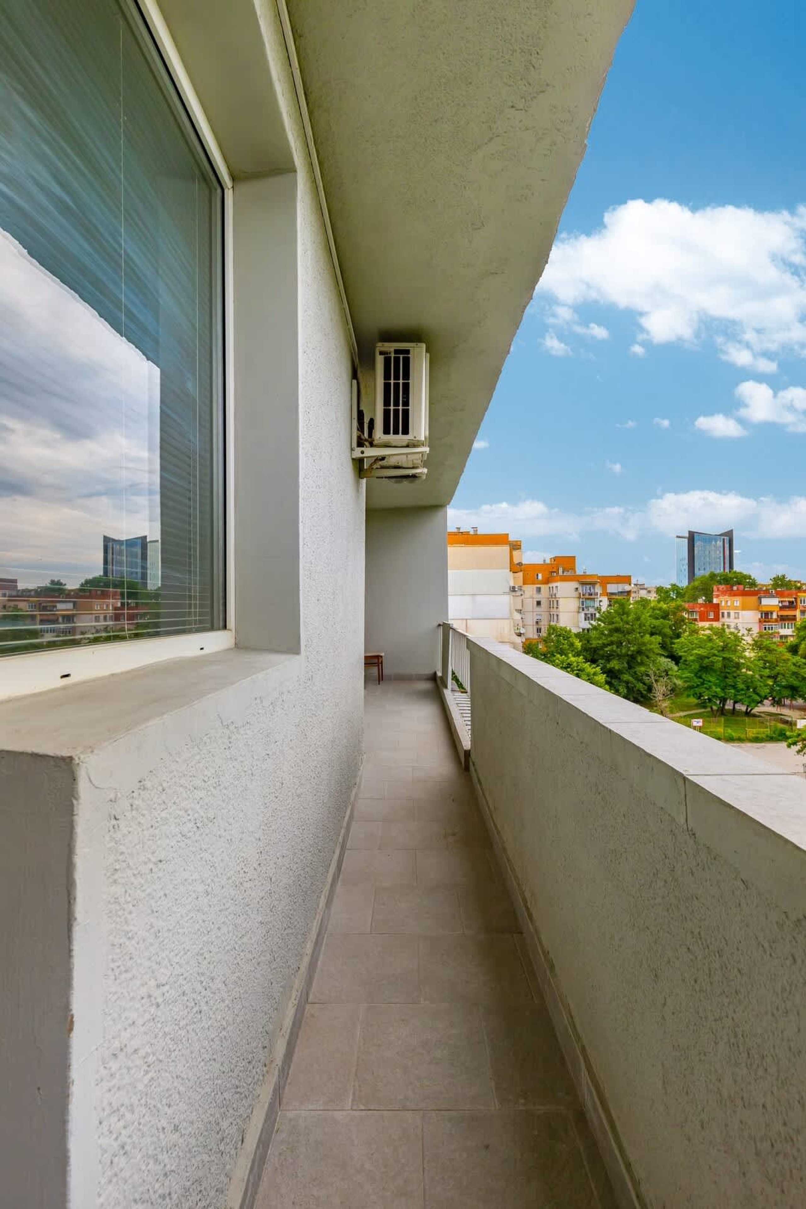 Scoutaround White Logo