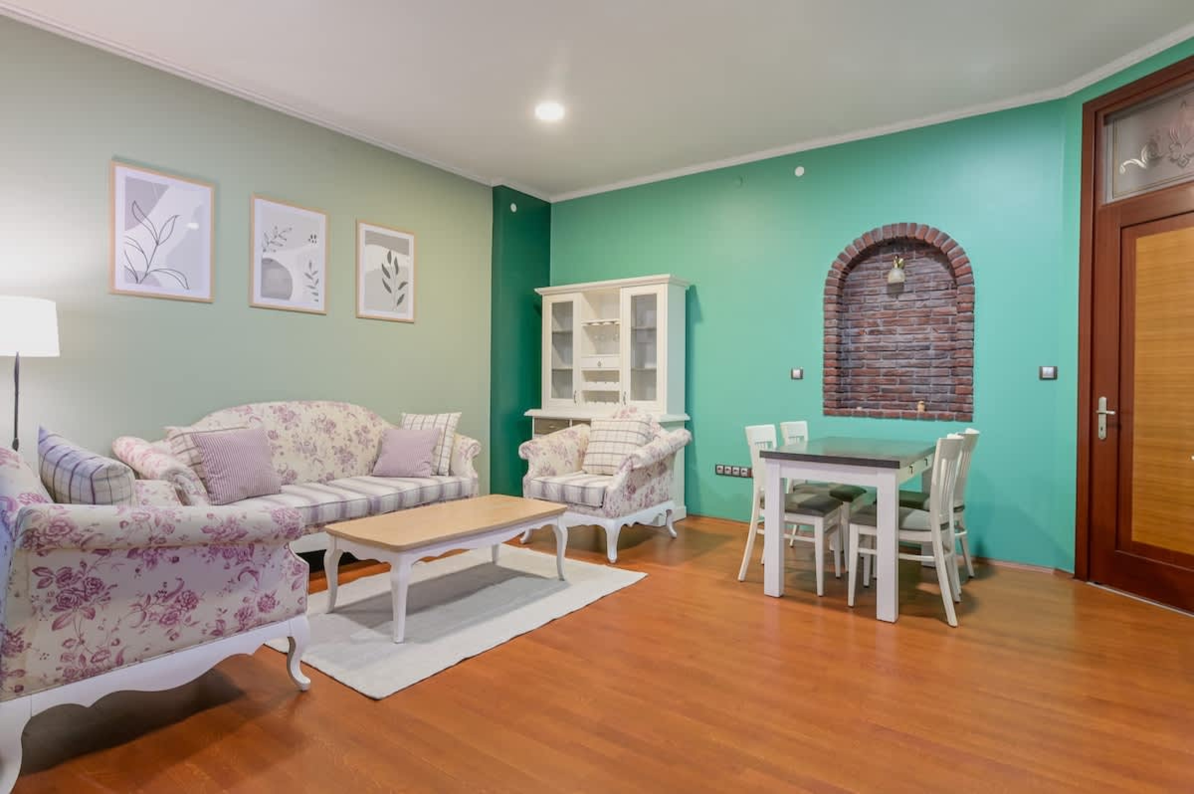 Life in Colors - Elegant 2BD Premium Stay - Cover Photo