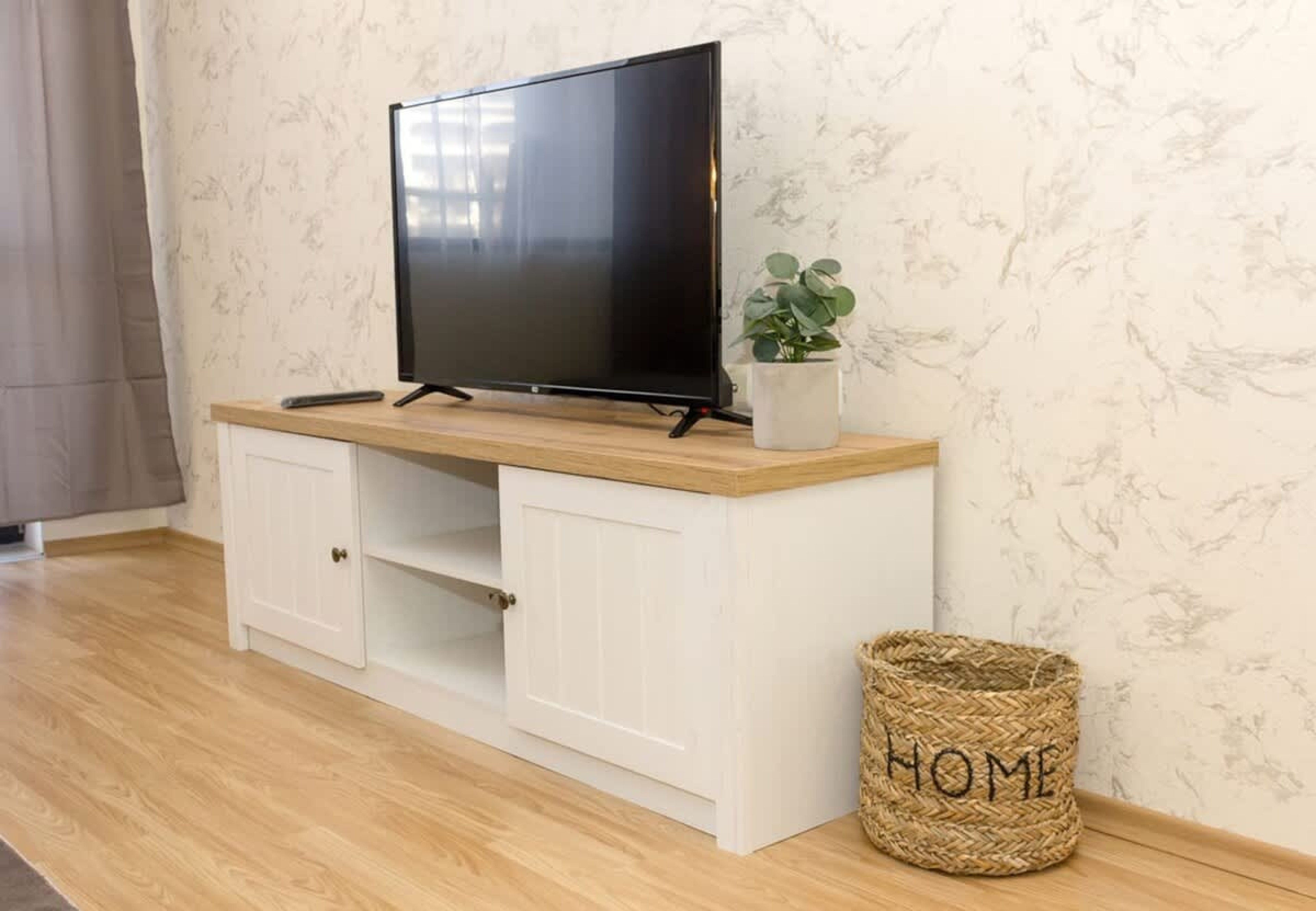 Scoutaround White Logo