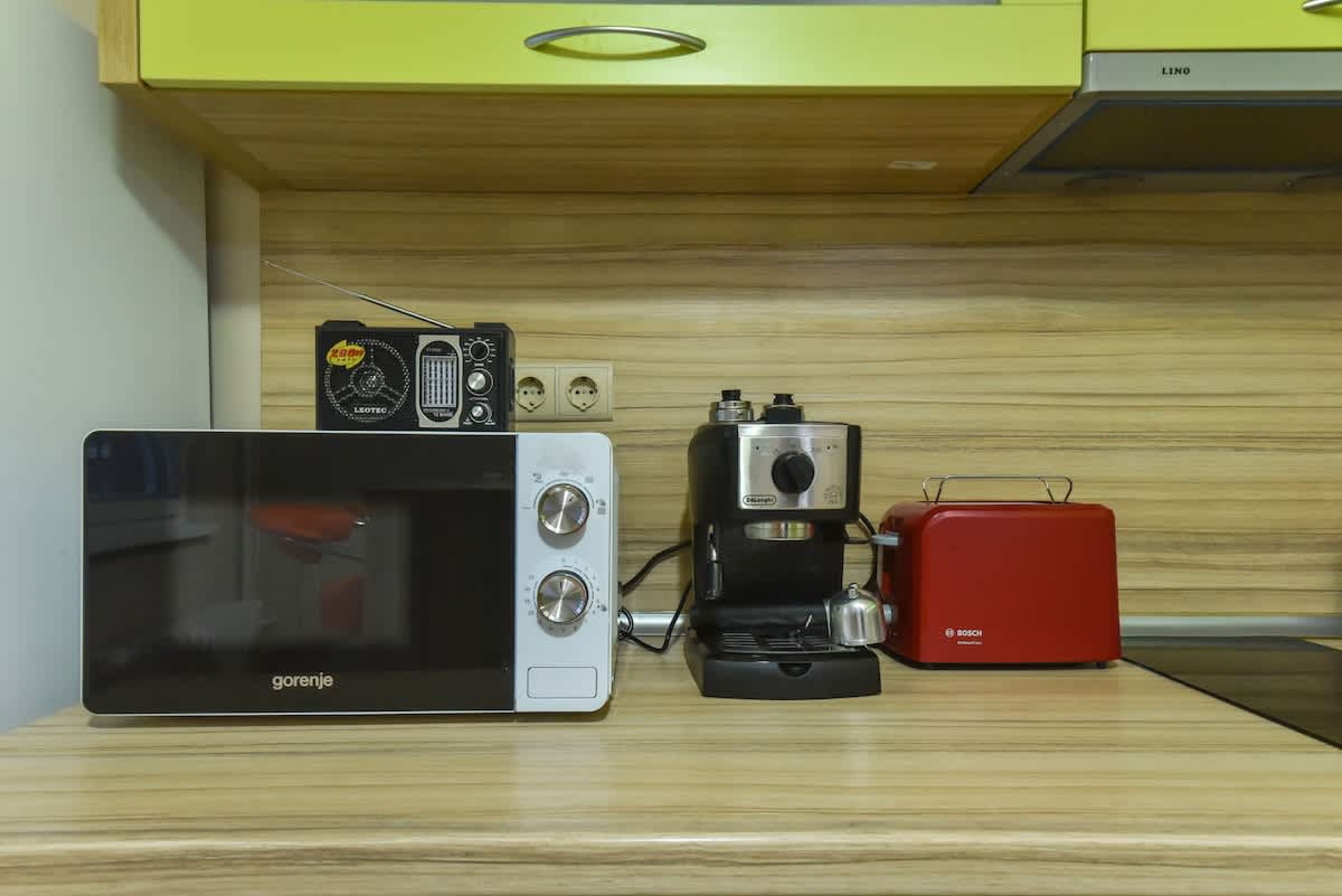 Scoutaround White Logo