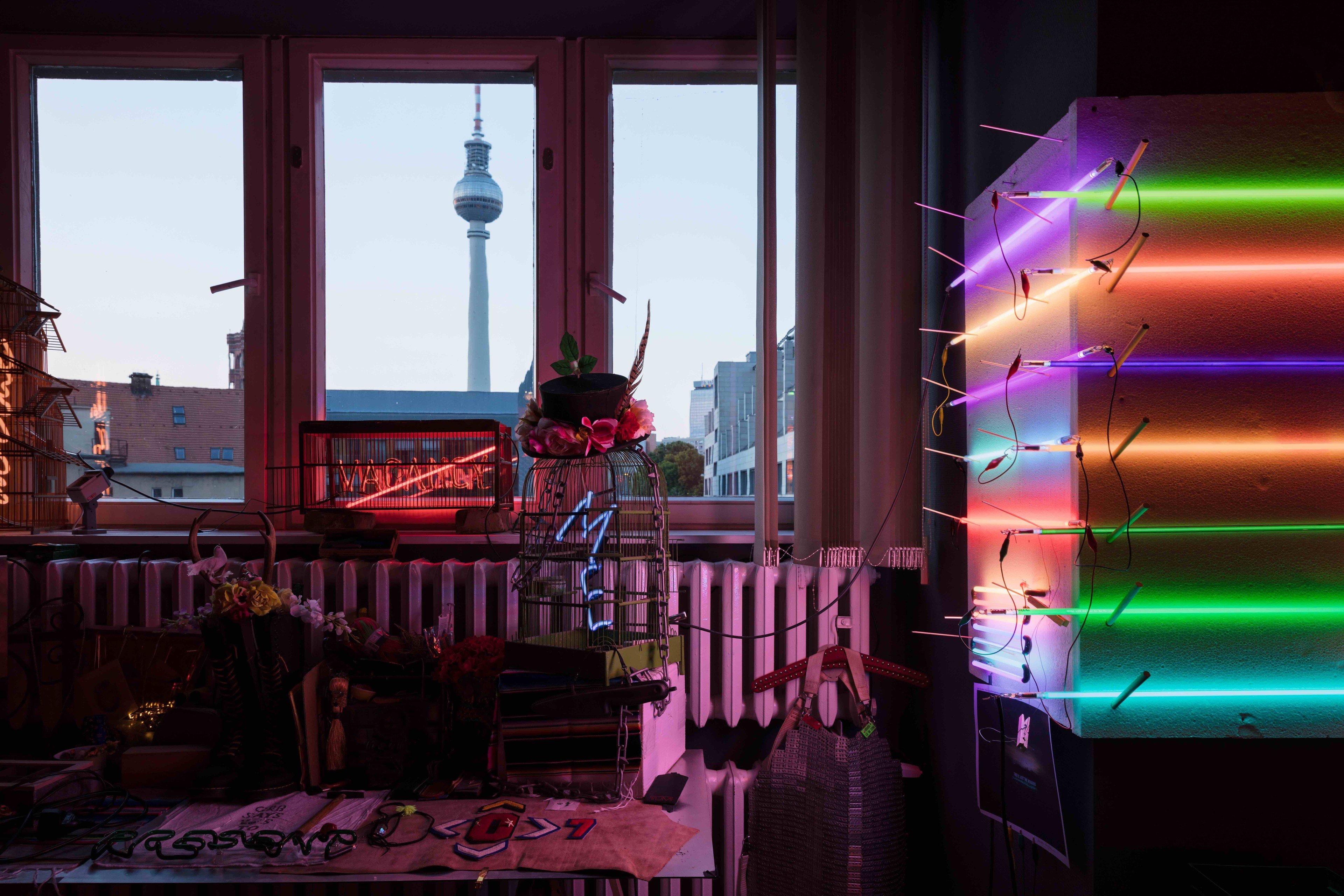 Scoutaround White Logo