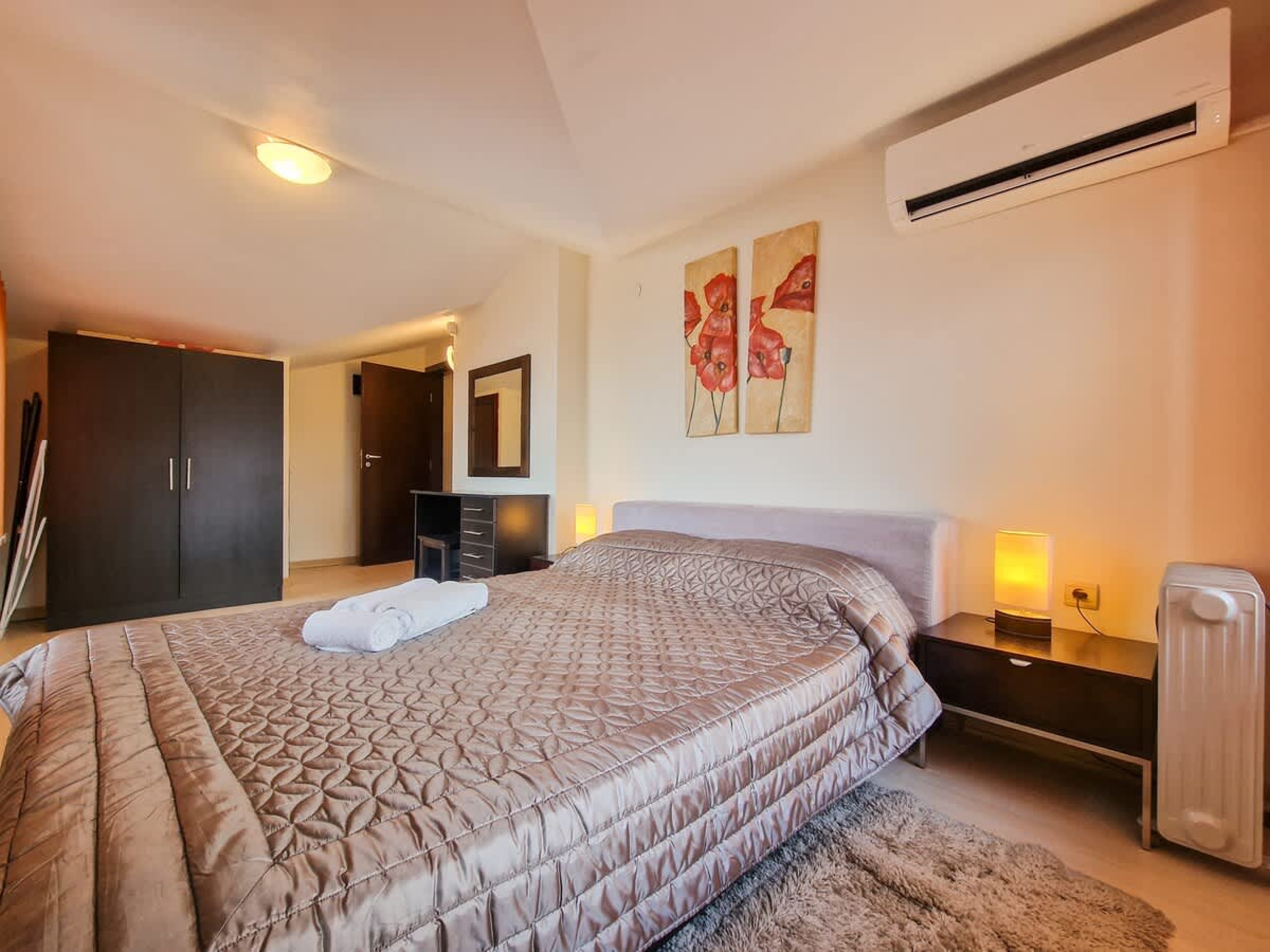 Scoutaround White Logo