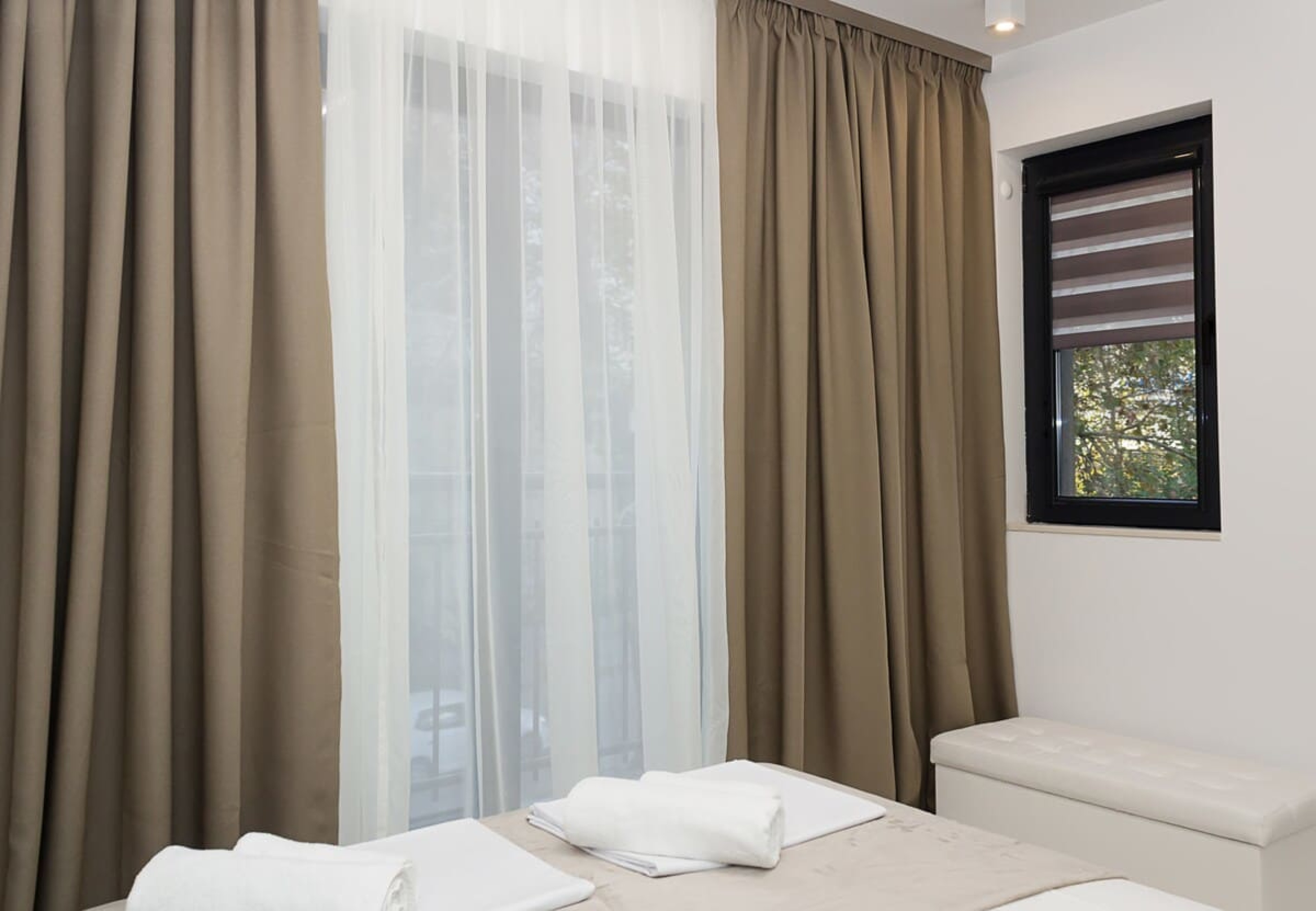 Scoutaround White Logo