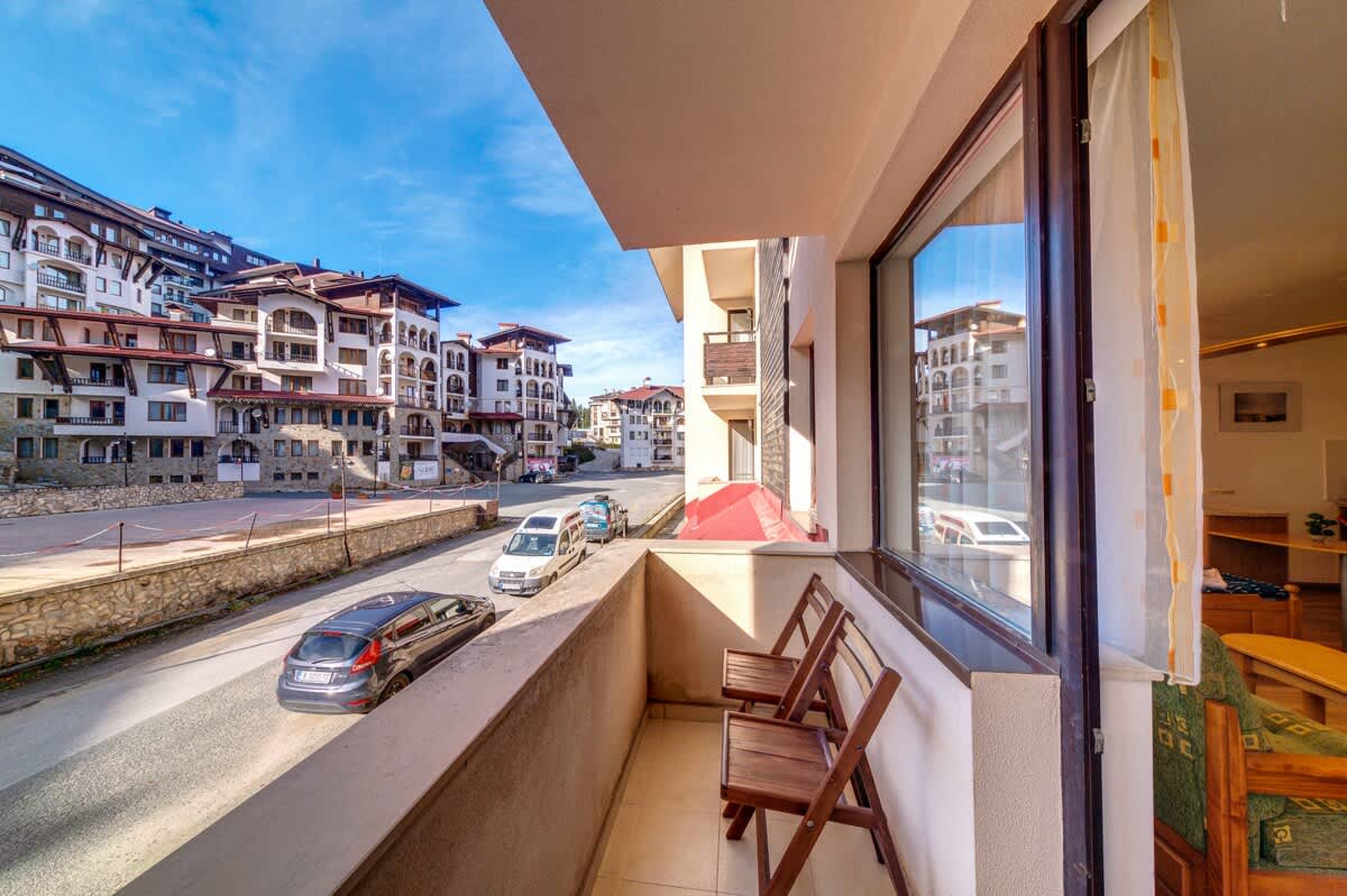 Scoutaround White Logo