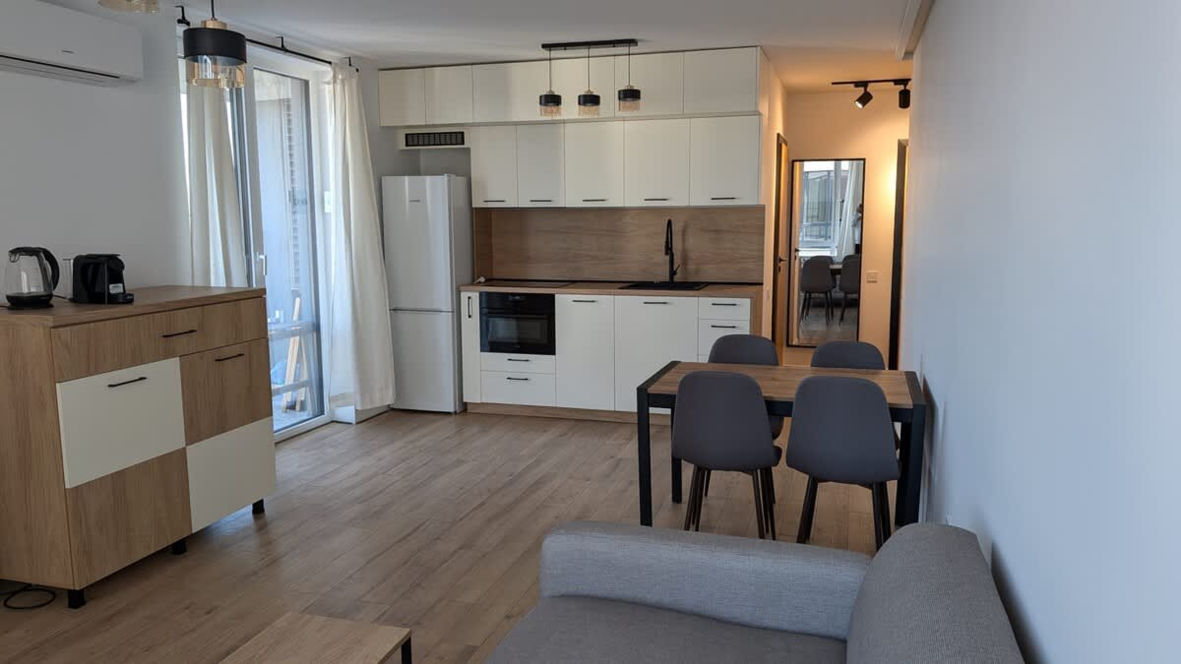 Scoutaround White Logo