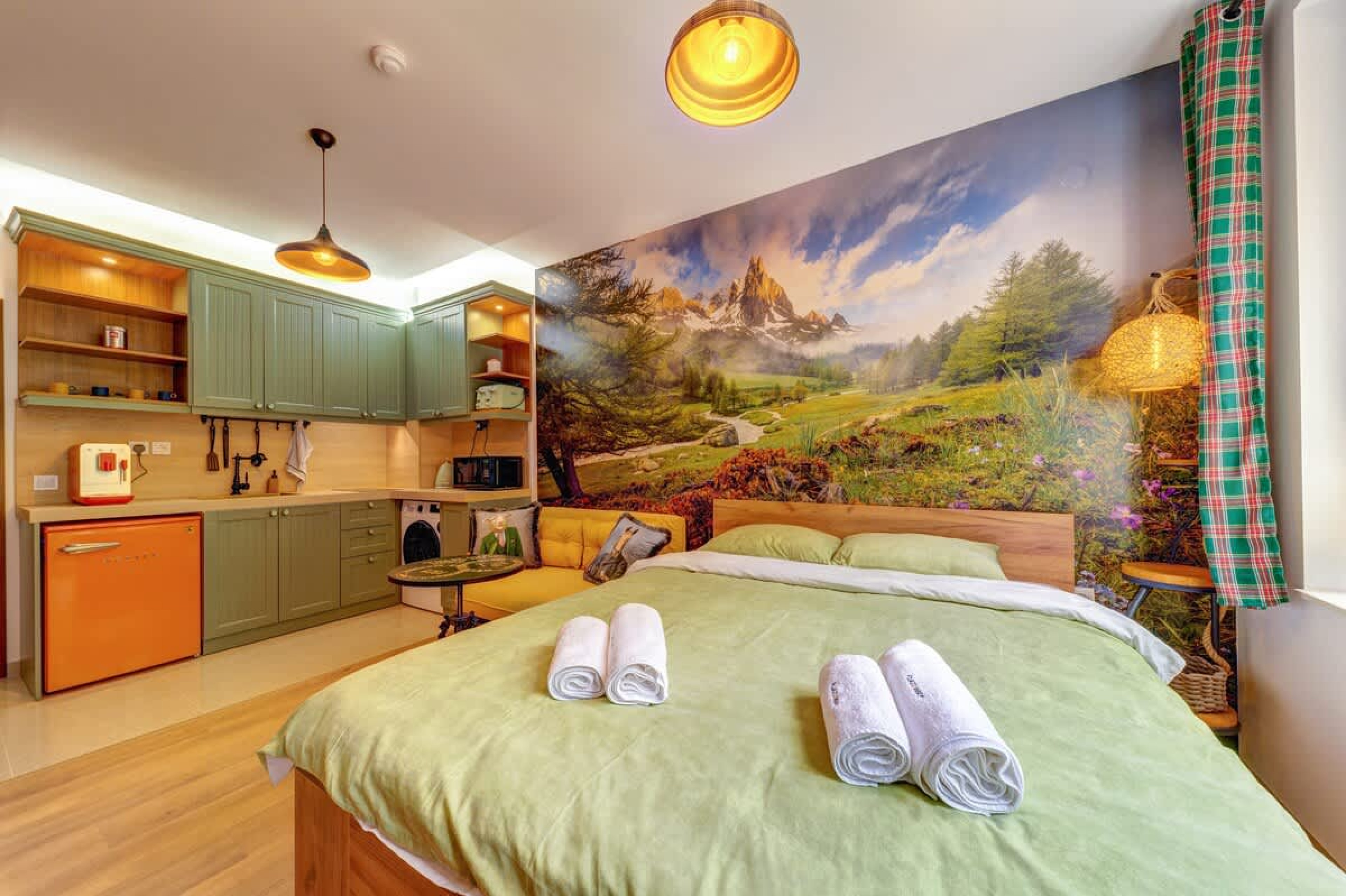 Scoutaround White Logo