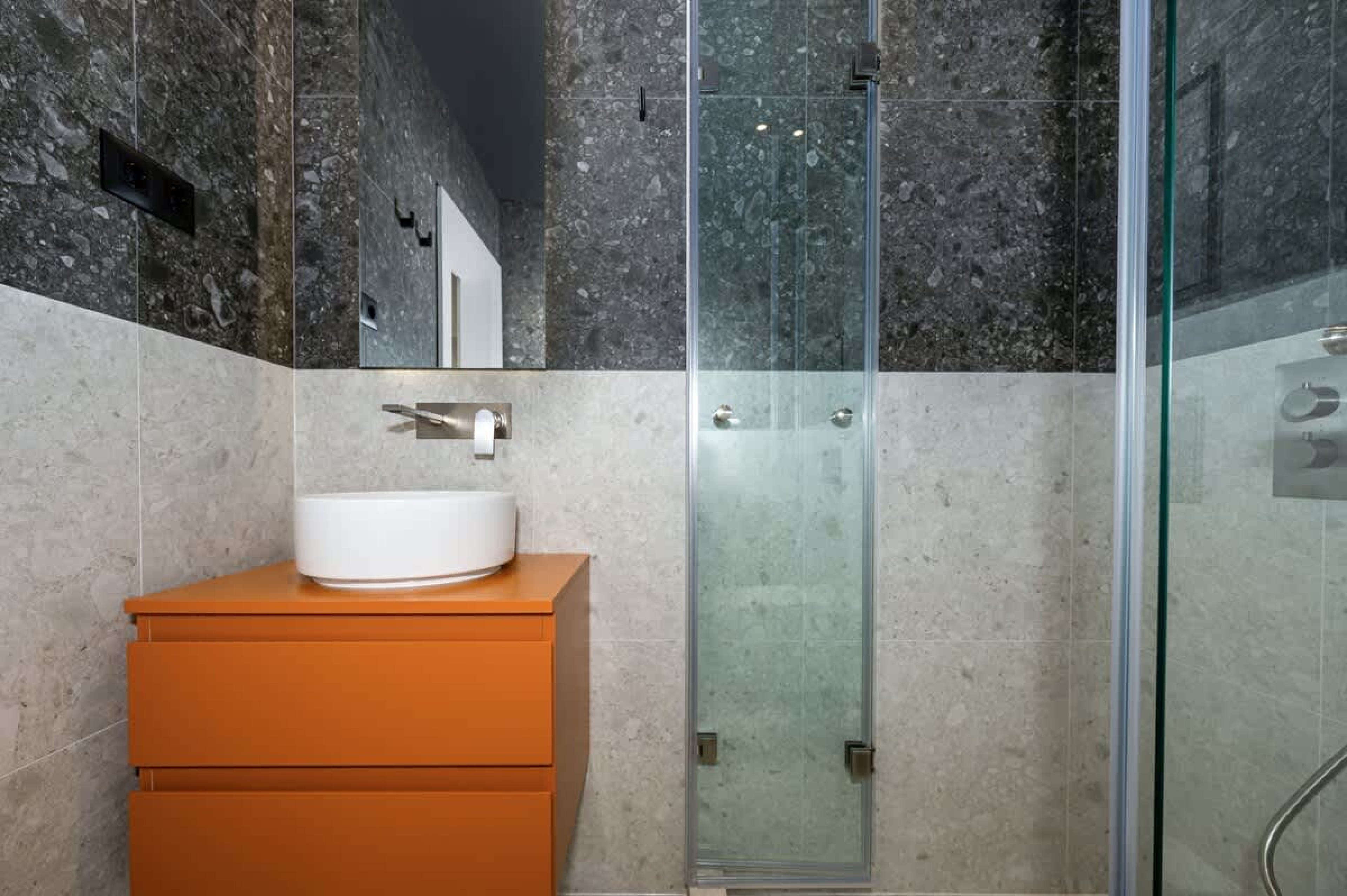 Scoutaround White Logo