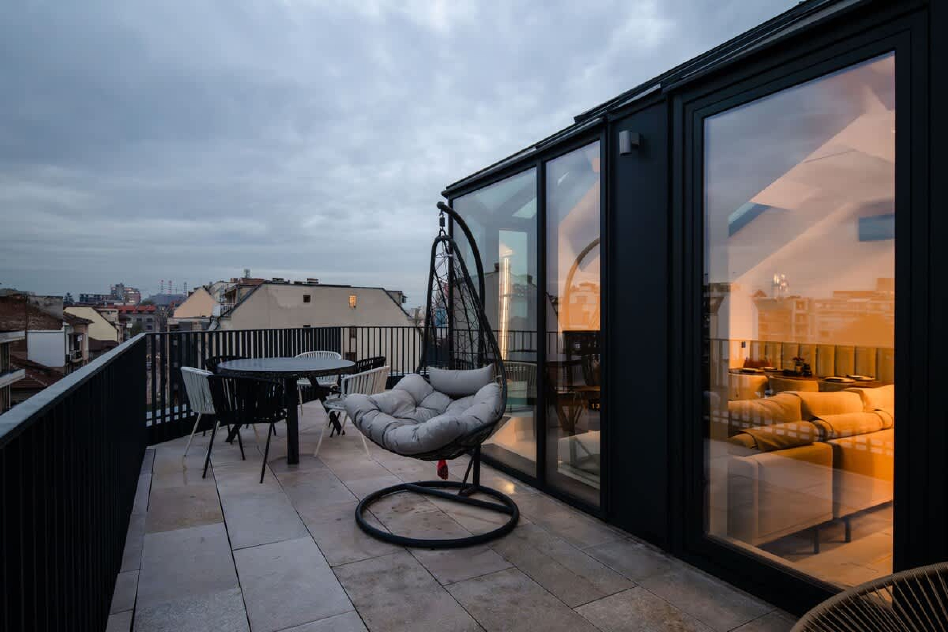 Scoutaround White Logo