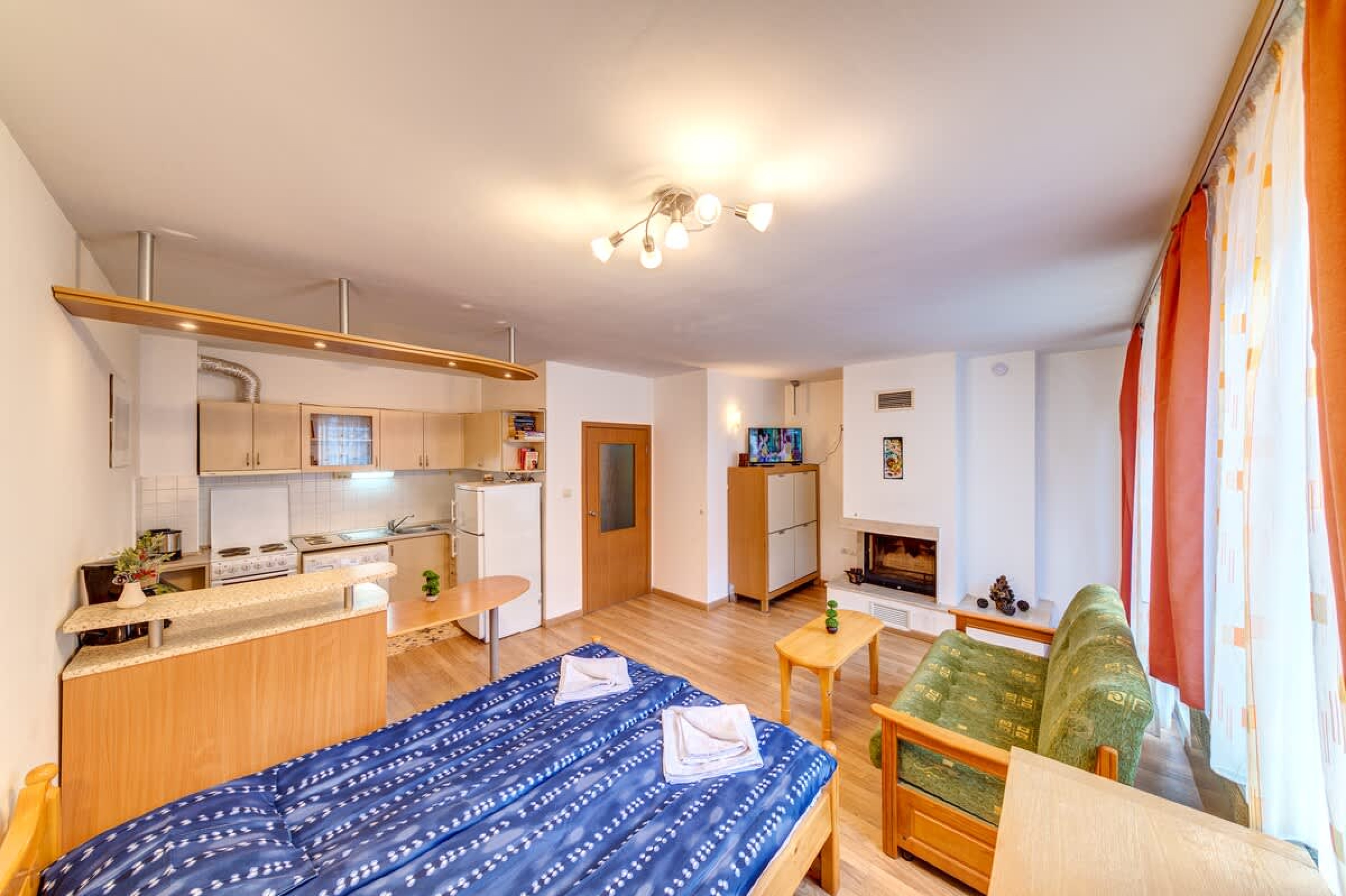 Scoutaround White Logo