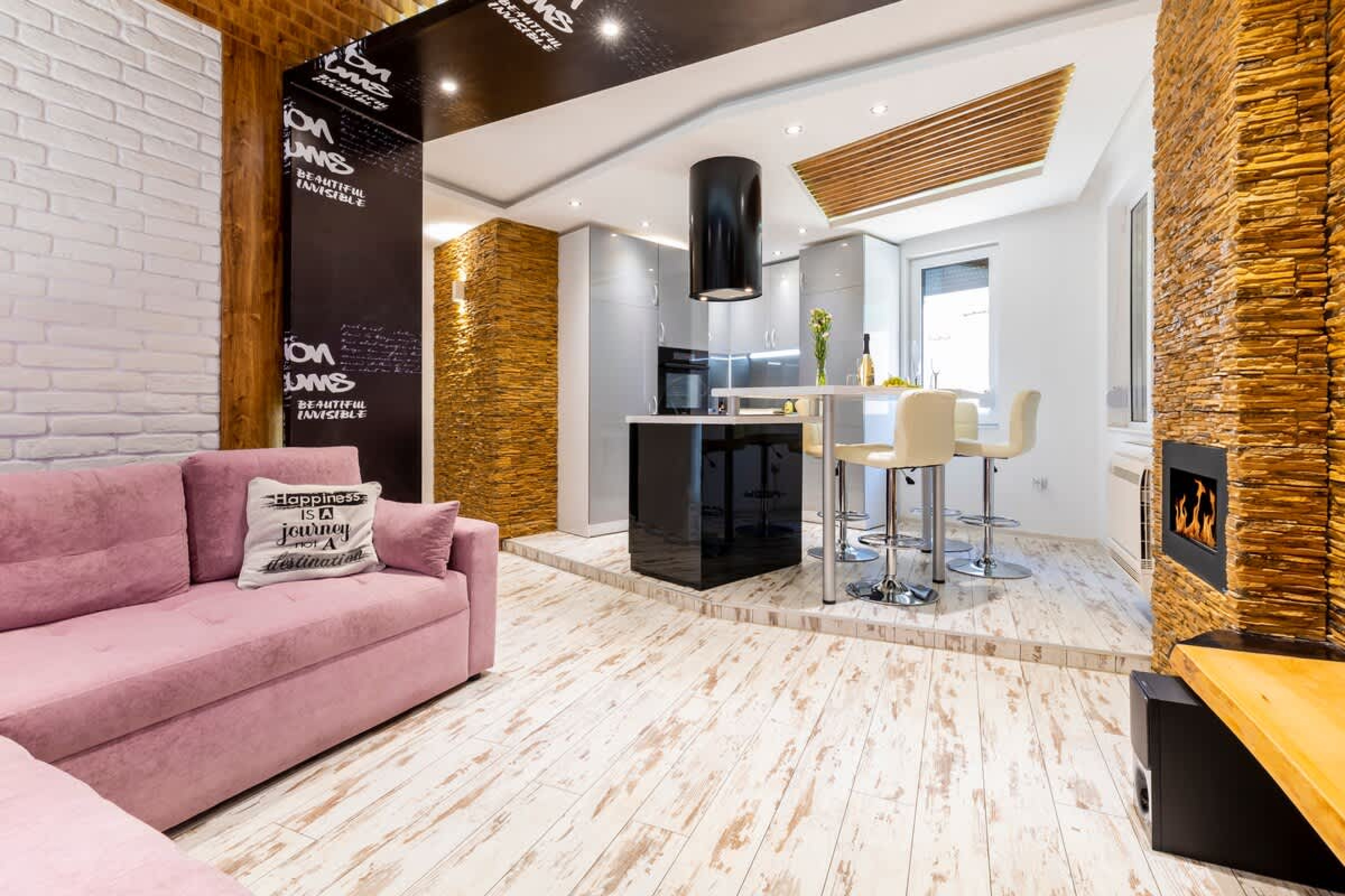 Scoutaround White Logo