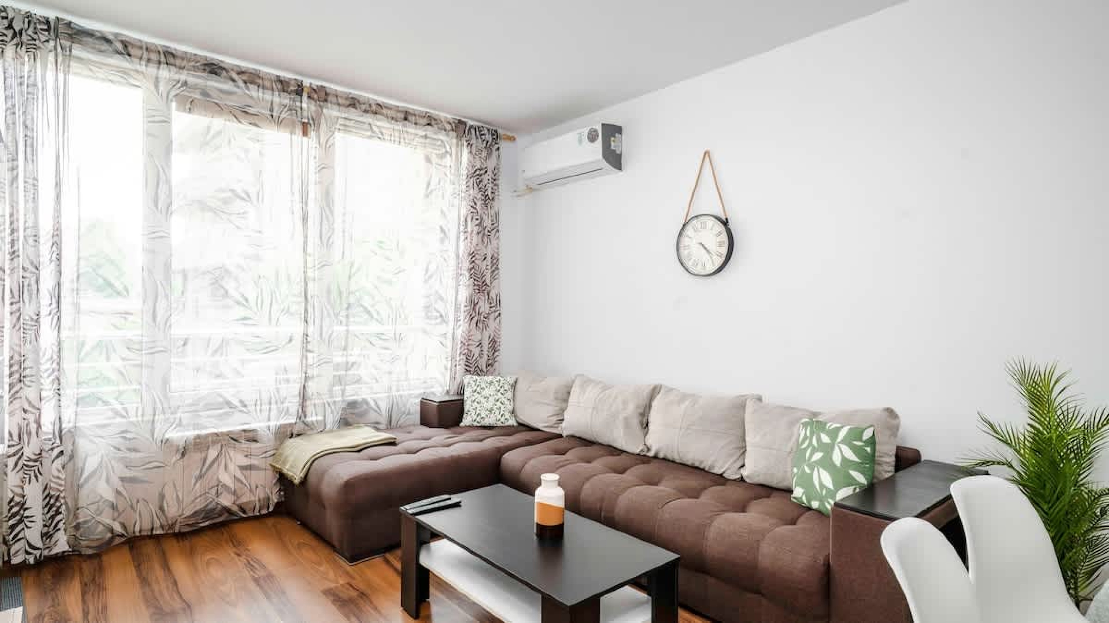 Scoutaround White Logo