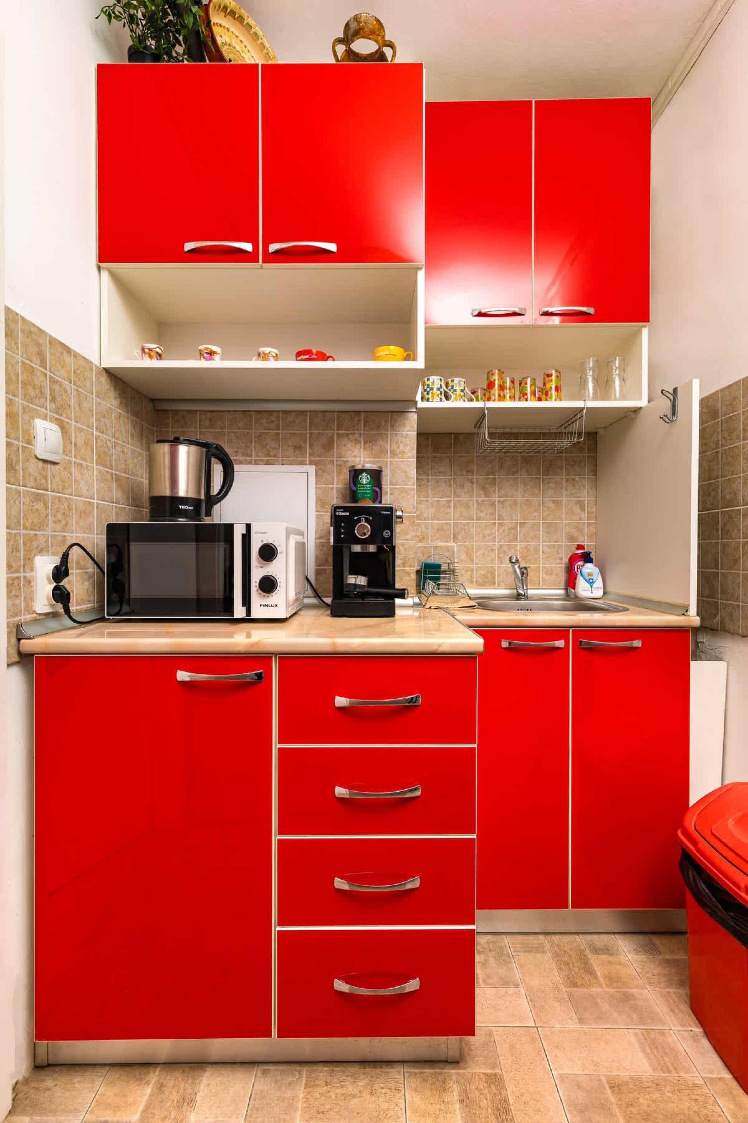 Scoutaround White Logo