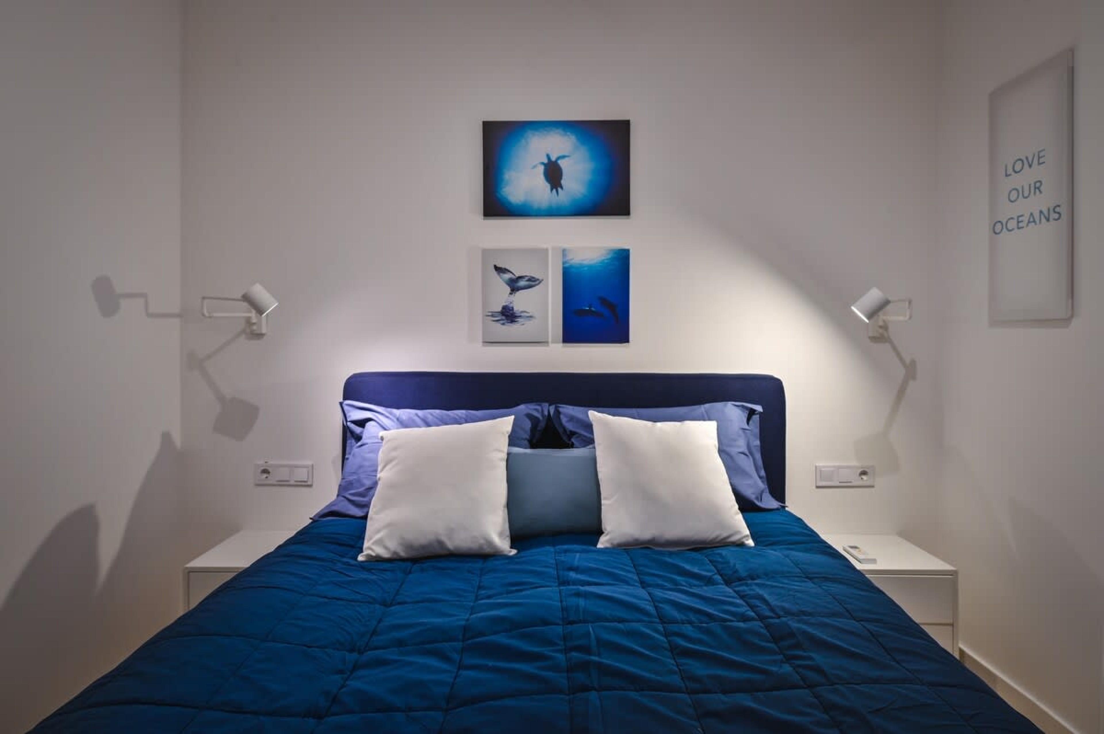 Scoutaround White Logo