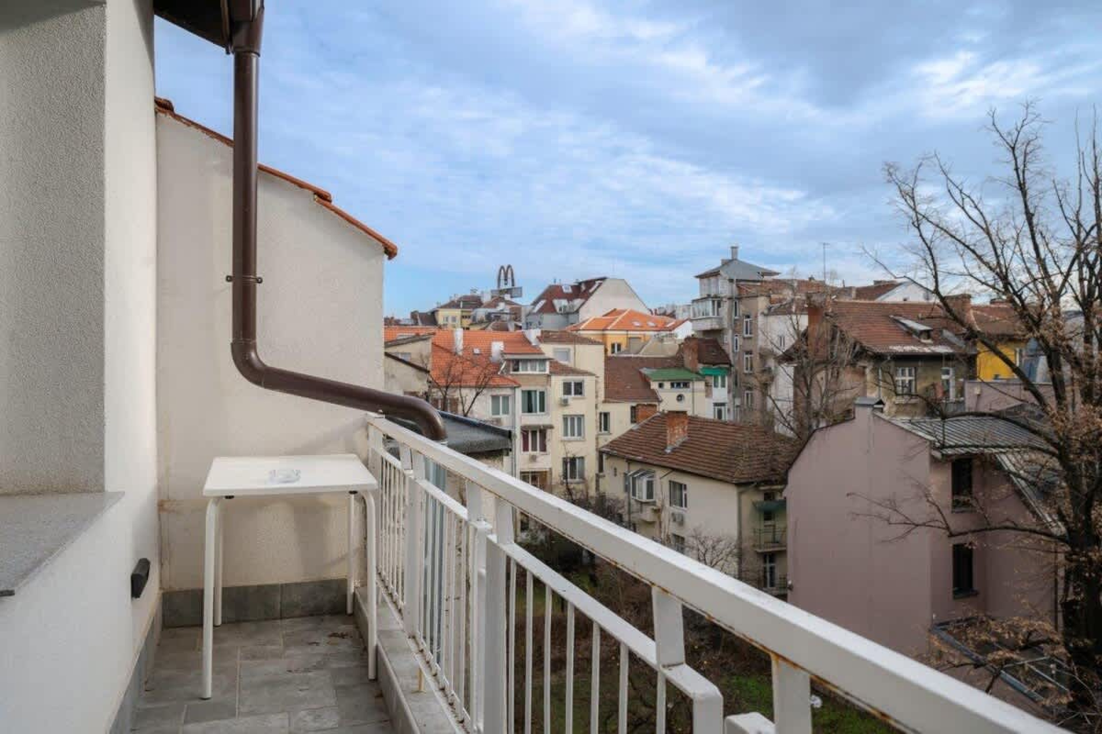 Scoutaround White Logo