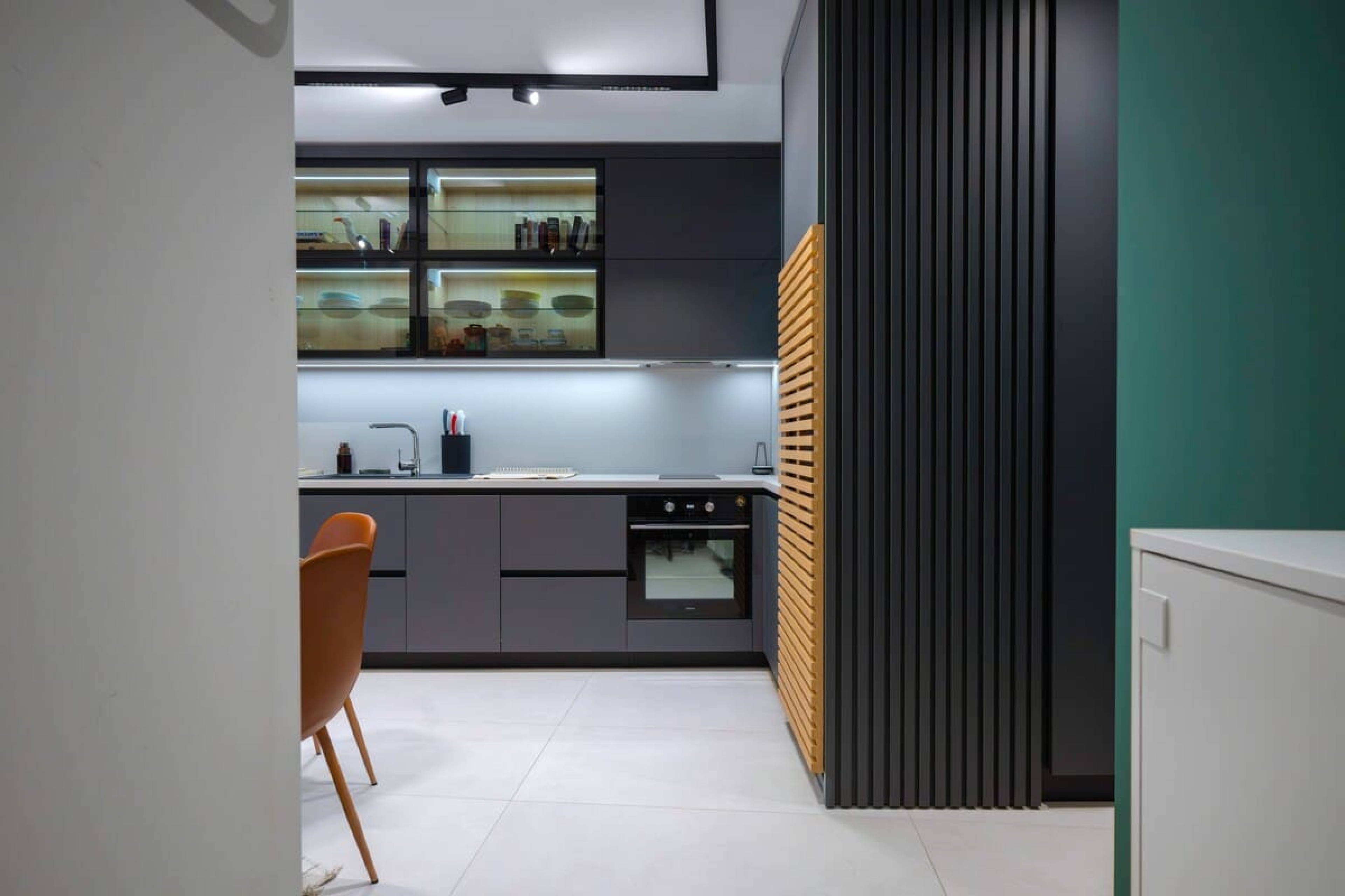 Scoutaround White Logo