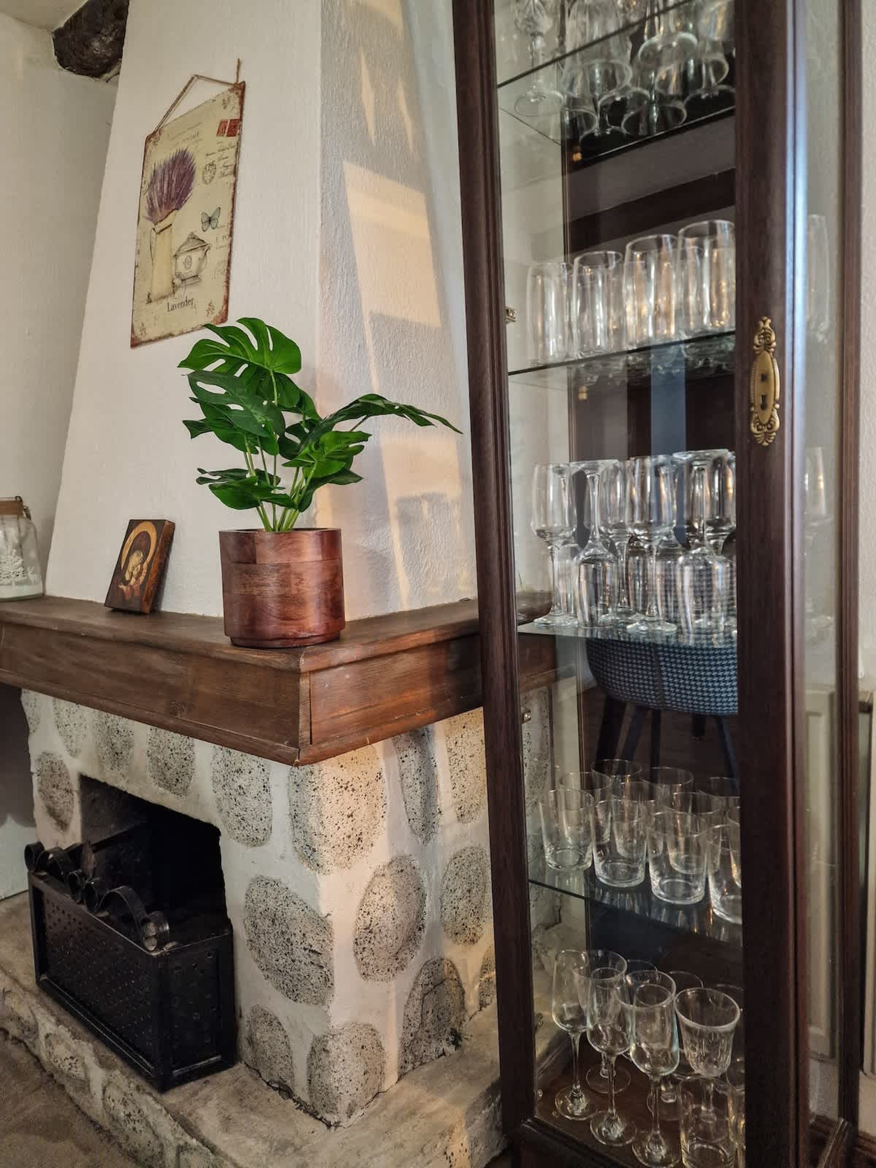 Scoutaround White Logo