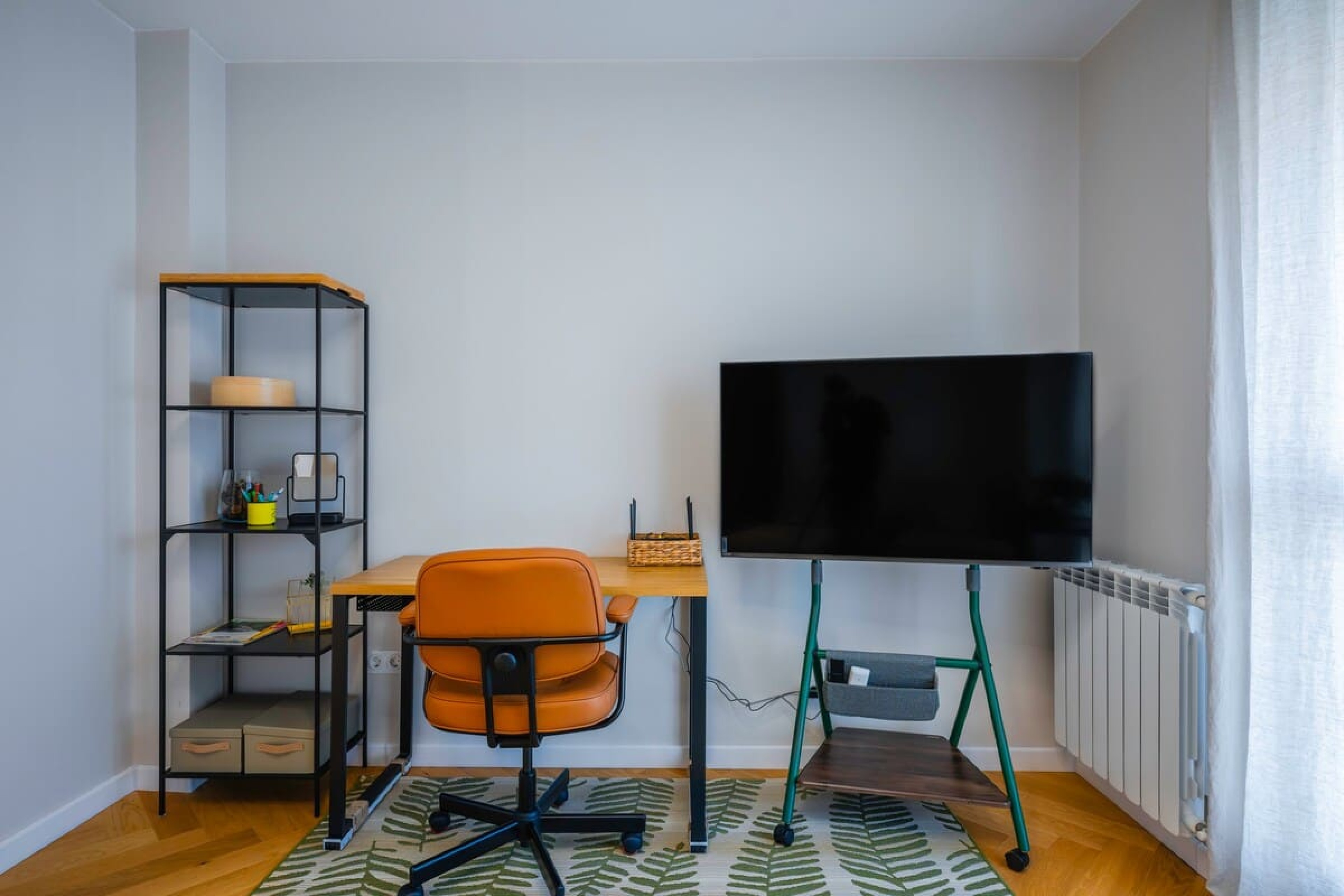 Scoutaround White Logo