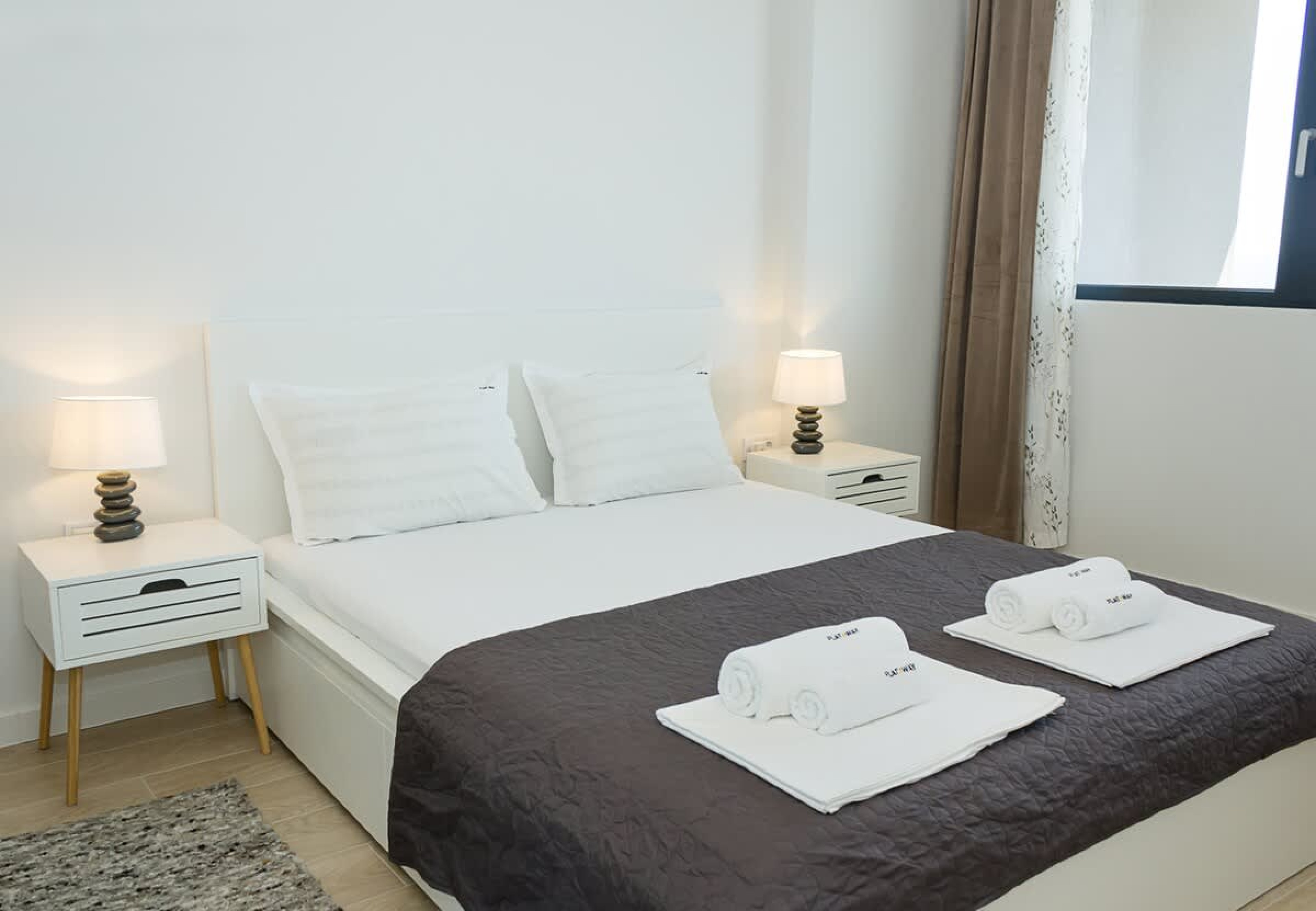 Sea View 1BD Modern Flat in Chayka - Photo 3