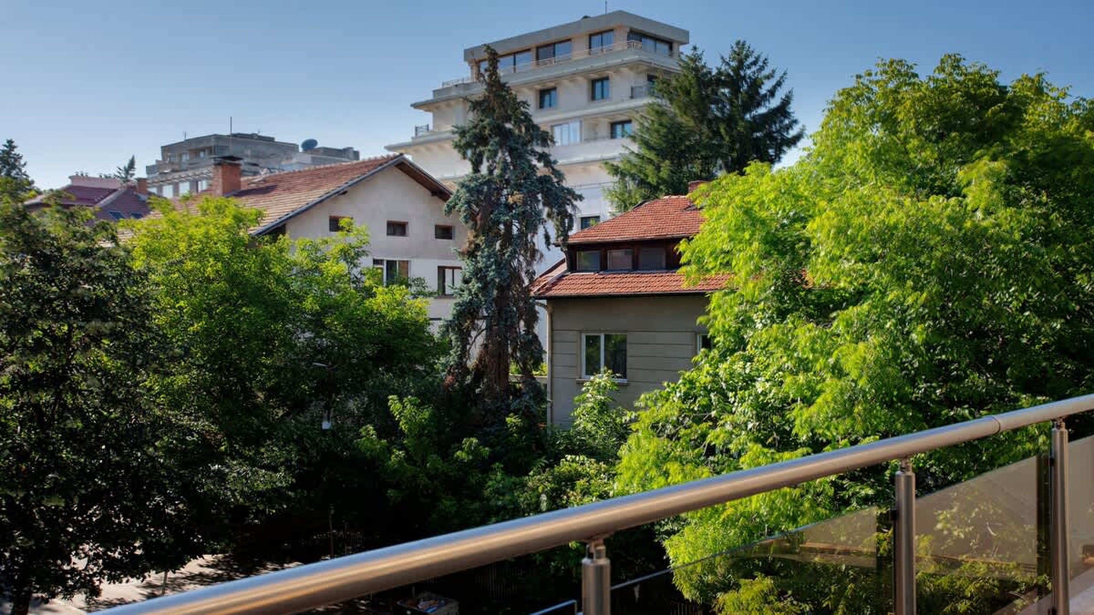 Scoutaround White Logo