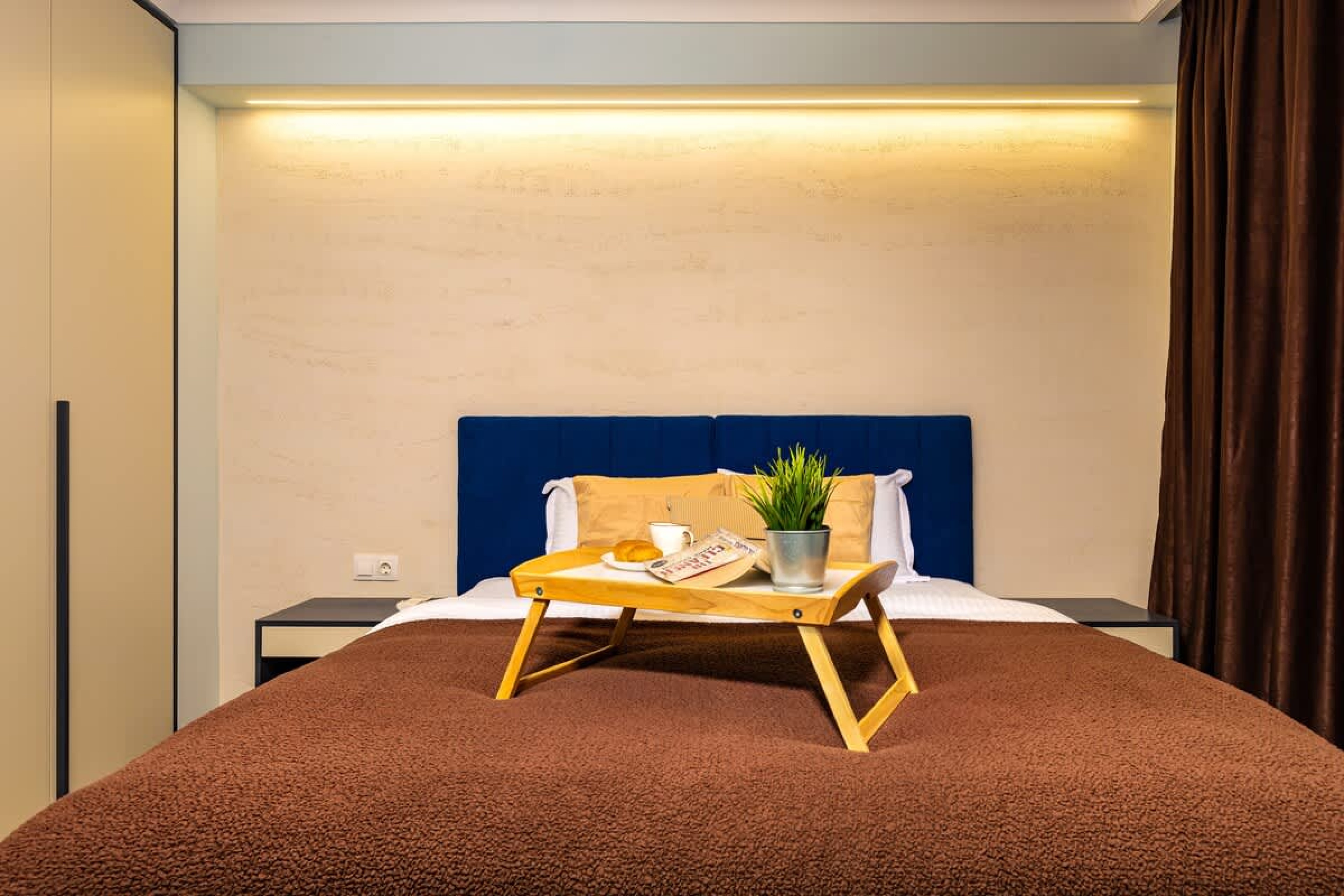 Scoutaround White Logo