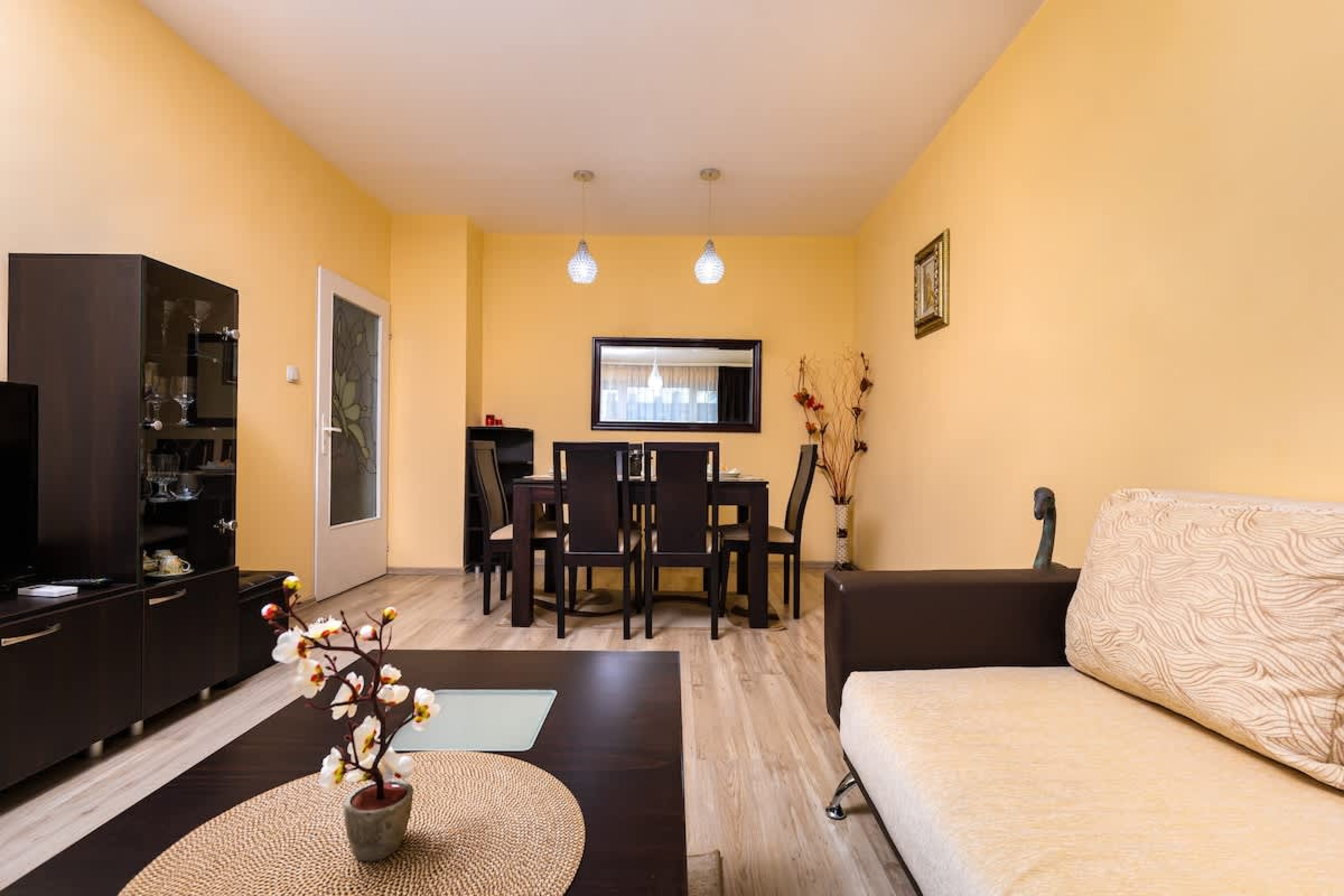 Scoutaround White Logo