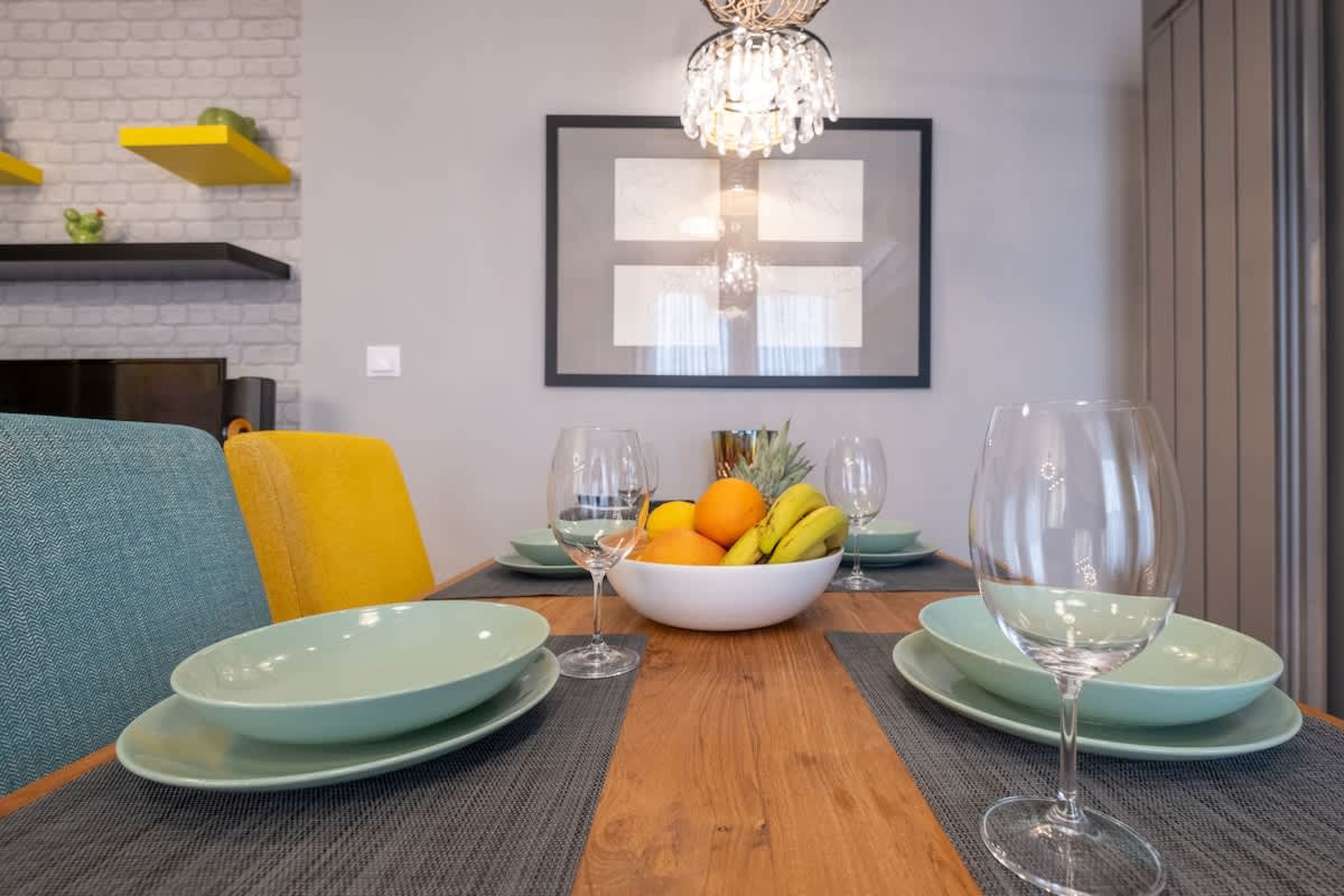 High-end Designer 2BR Aprt + Lift&amp;Balconies - Photo 15