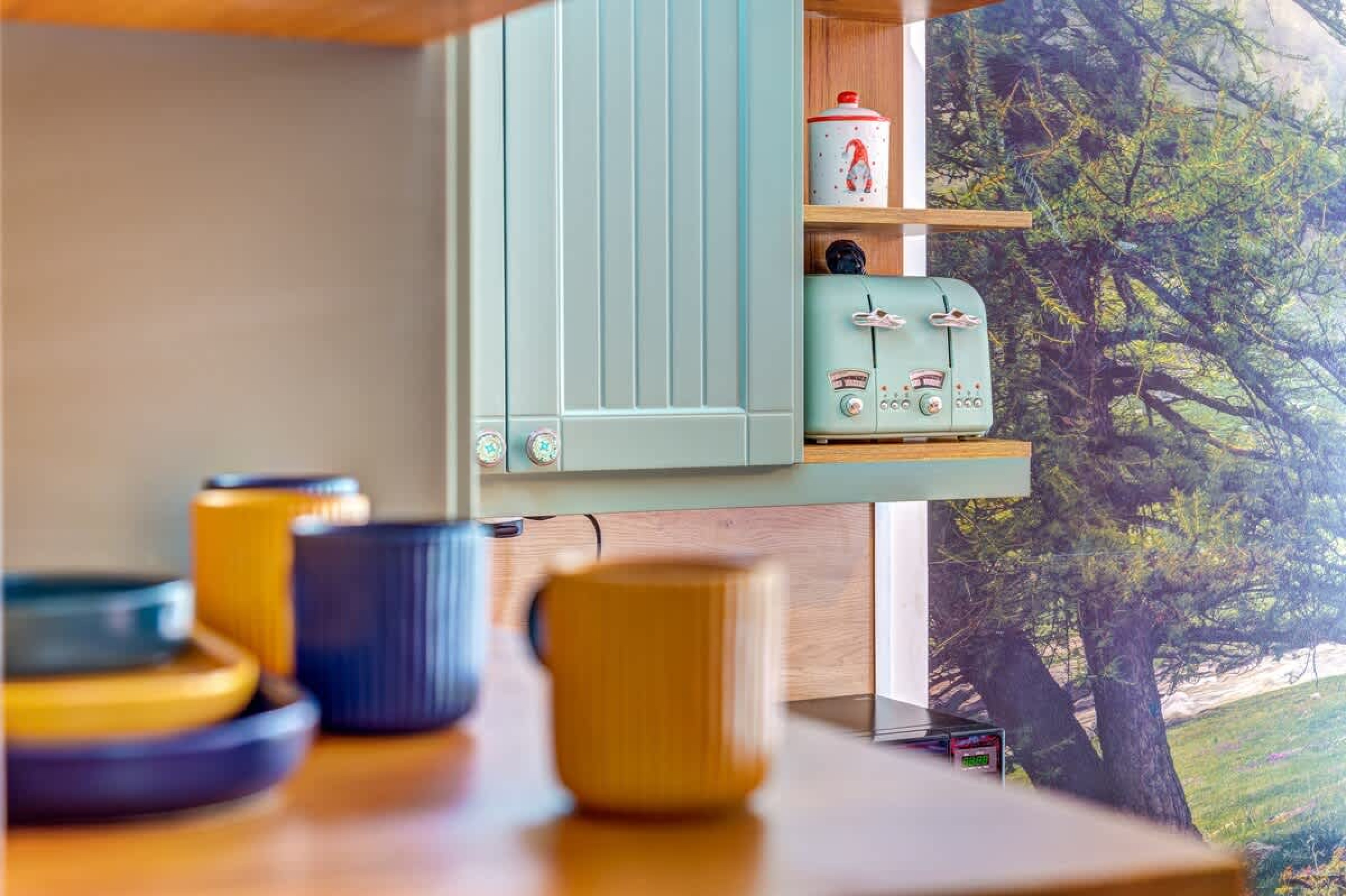 Scoutaround White Logo