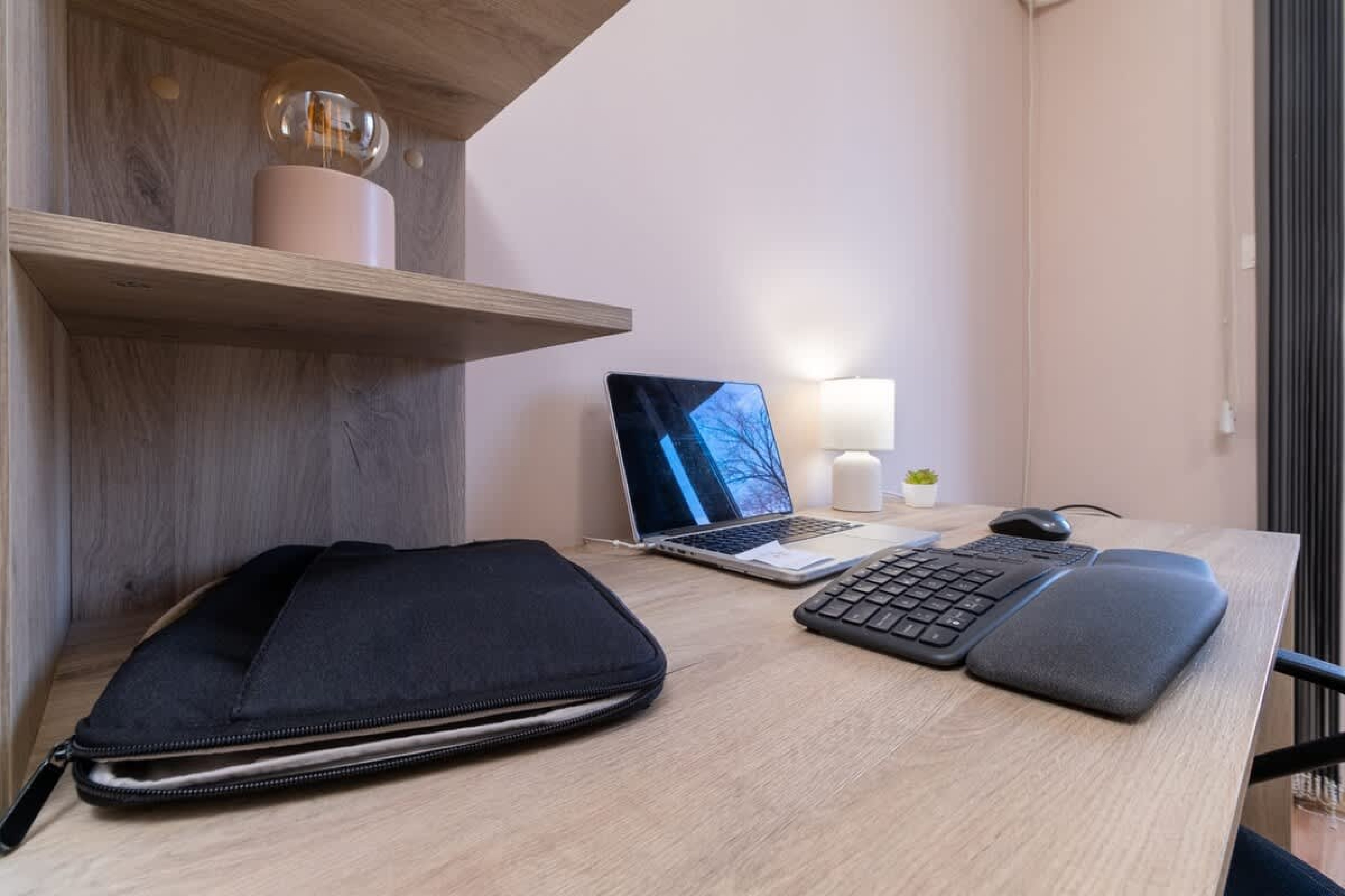 Scoutaround White Logo